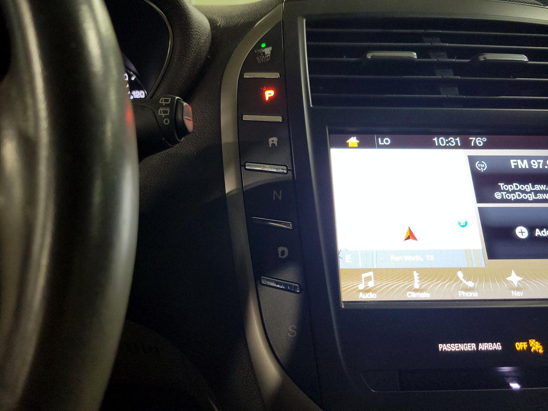 Thumbnail: 2017 Lincoln MKC - 18