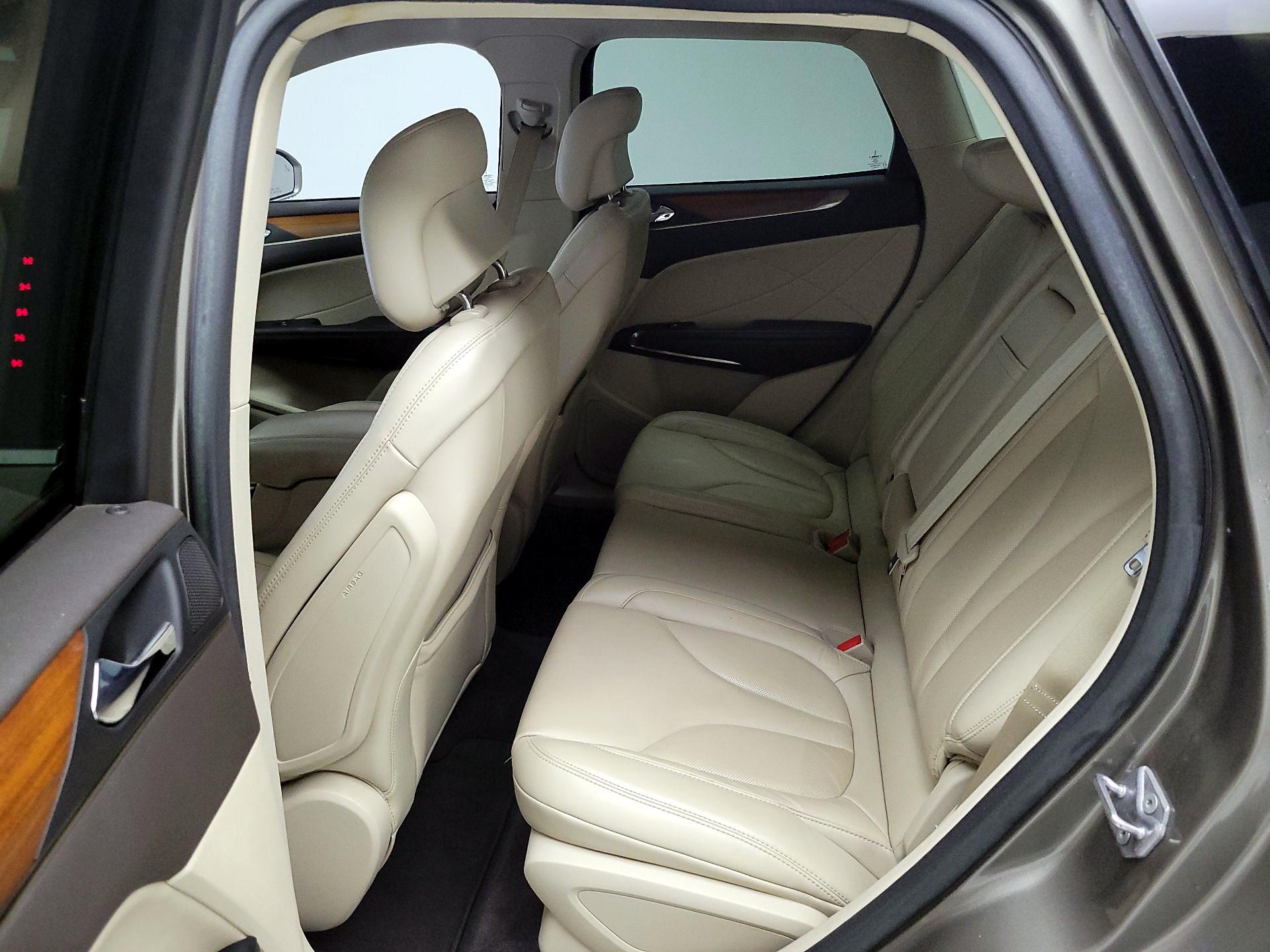 Thumbnail: 2017 Lincoln MKC - 20