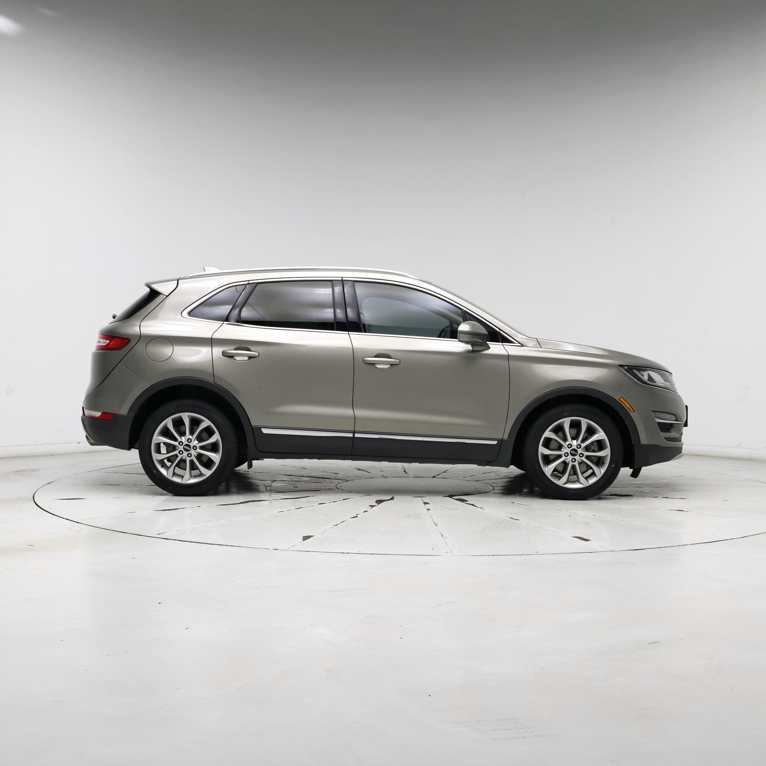 Thumbnail: 2017 Lincoln MKC - 7