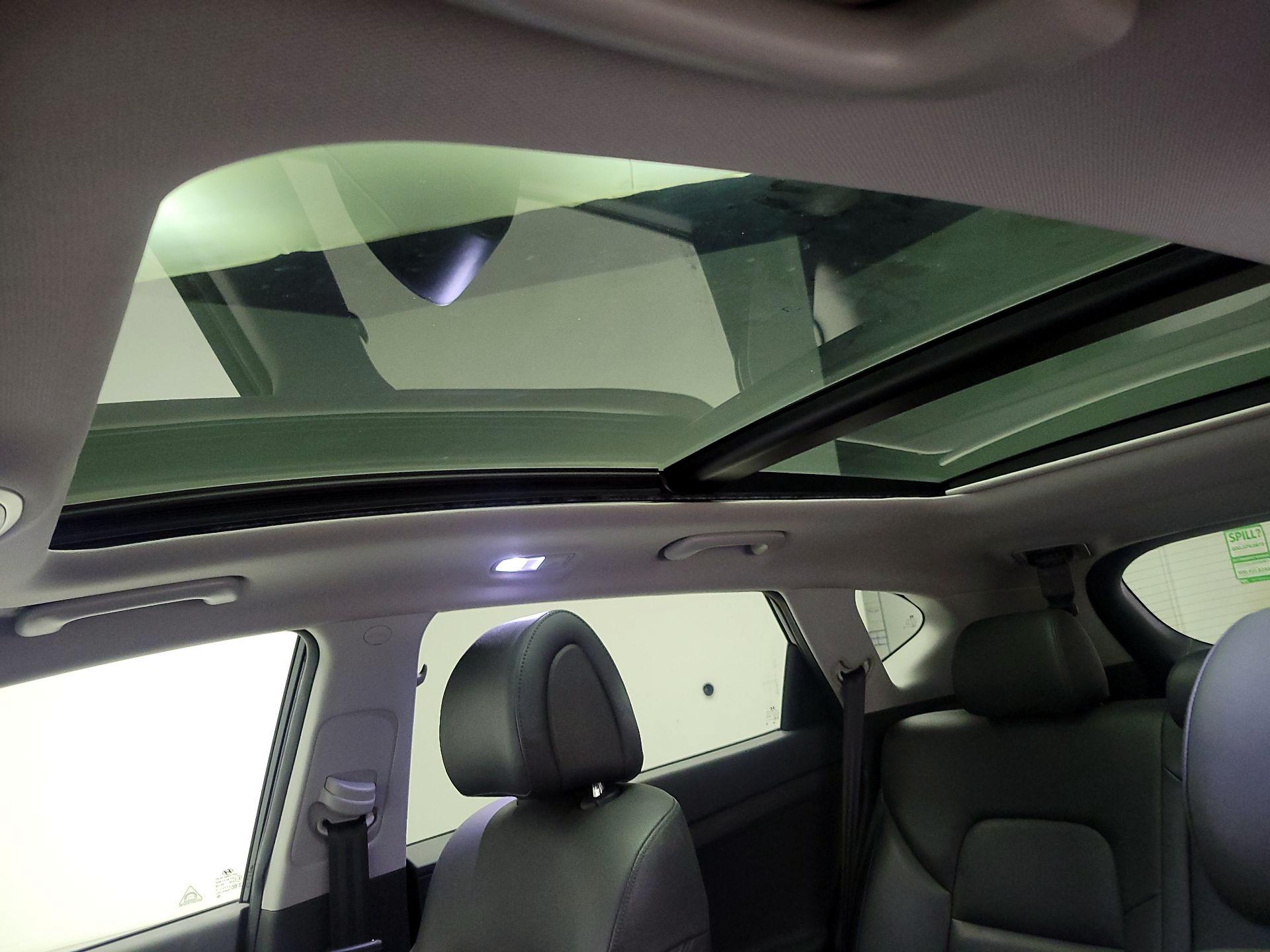 Thumbnail: 2016 Hyundai Tucson - 19