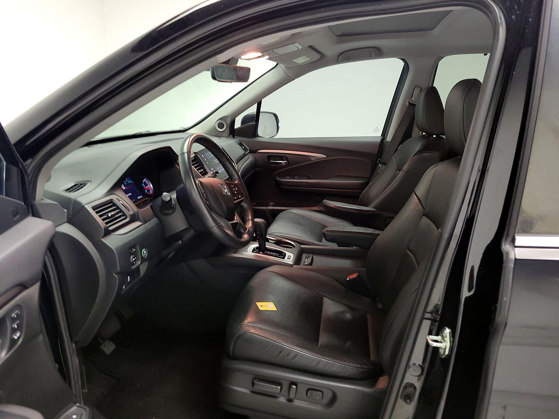 Thumbnail: 2020 Honda Pilot - 11