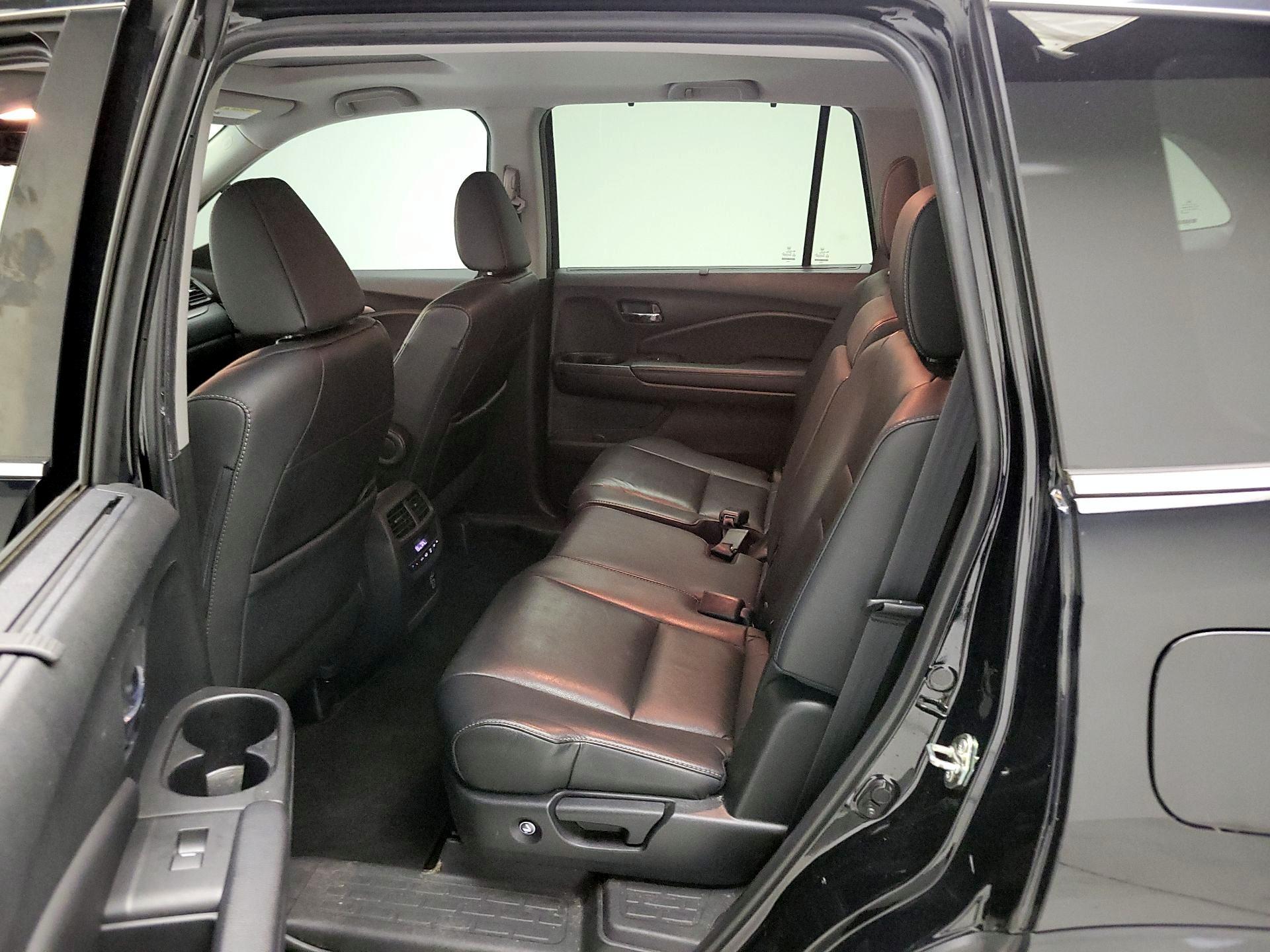 Thumbnail: 2020 Honda Pilot - 19