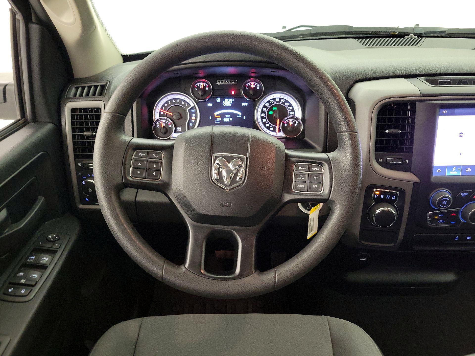 Thumbnail: 2024 RAM 1500 Classic - 10