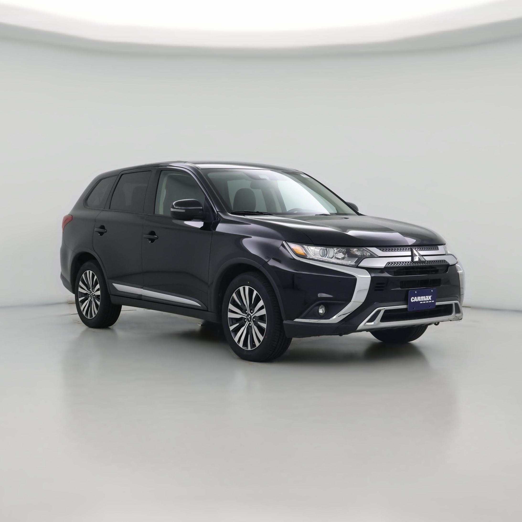 Thumbnail: 2020 Mitsubishi Outlander - 1