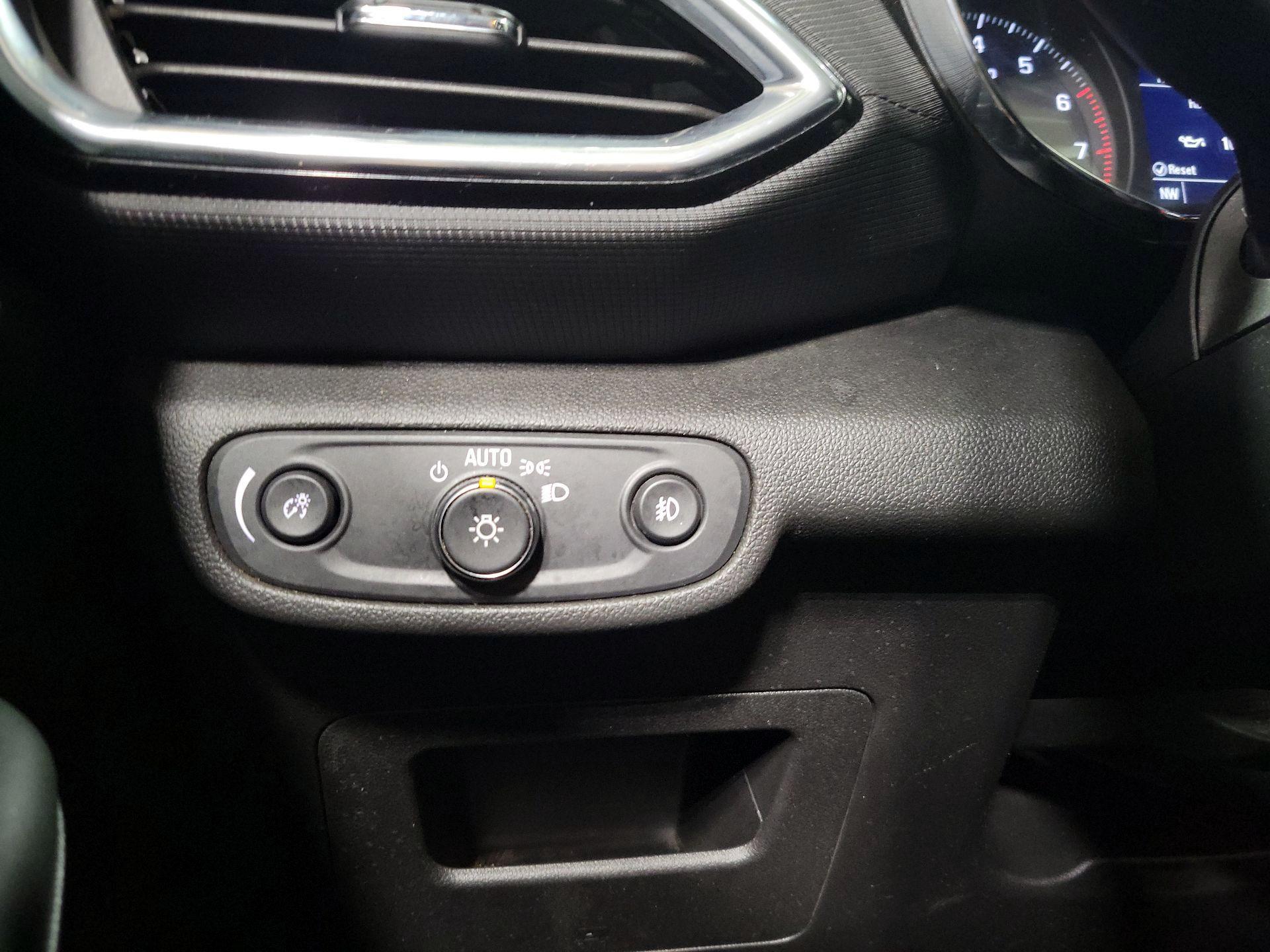 Thumbnail: 2023 Chevrolet TrailBlazer - 13