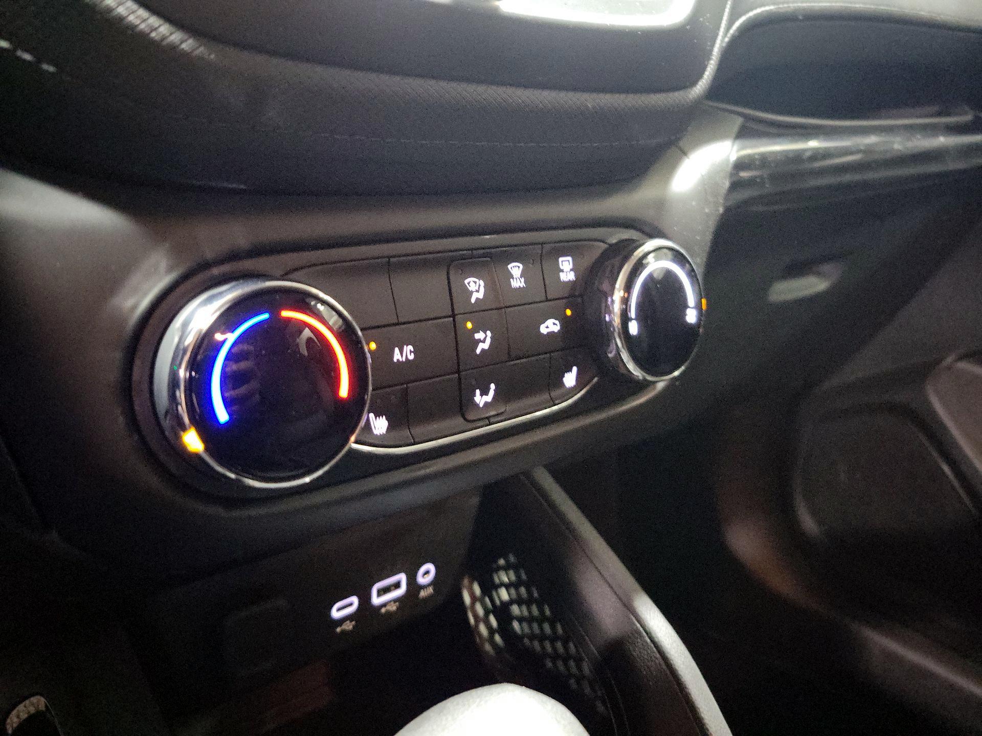 Thumbnail: 2023 Chevrolet TrailBlazer - 16