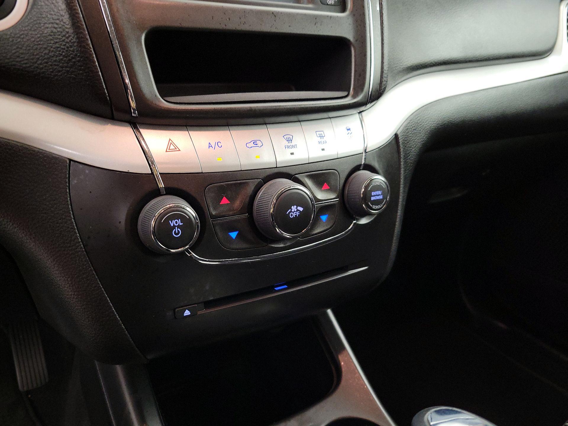 Thumbnail: 2020 Dodge Journey - 16