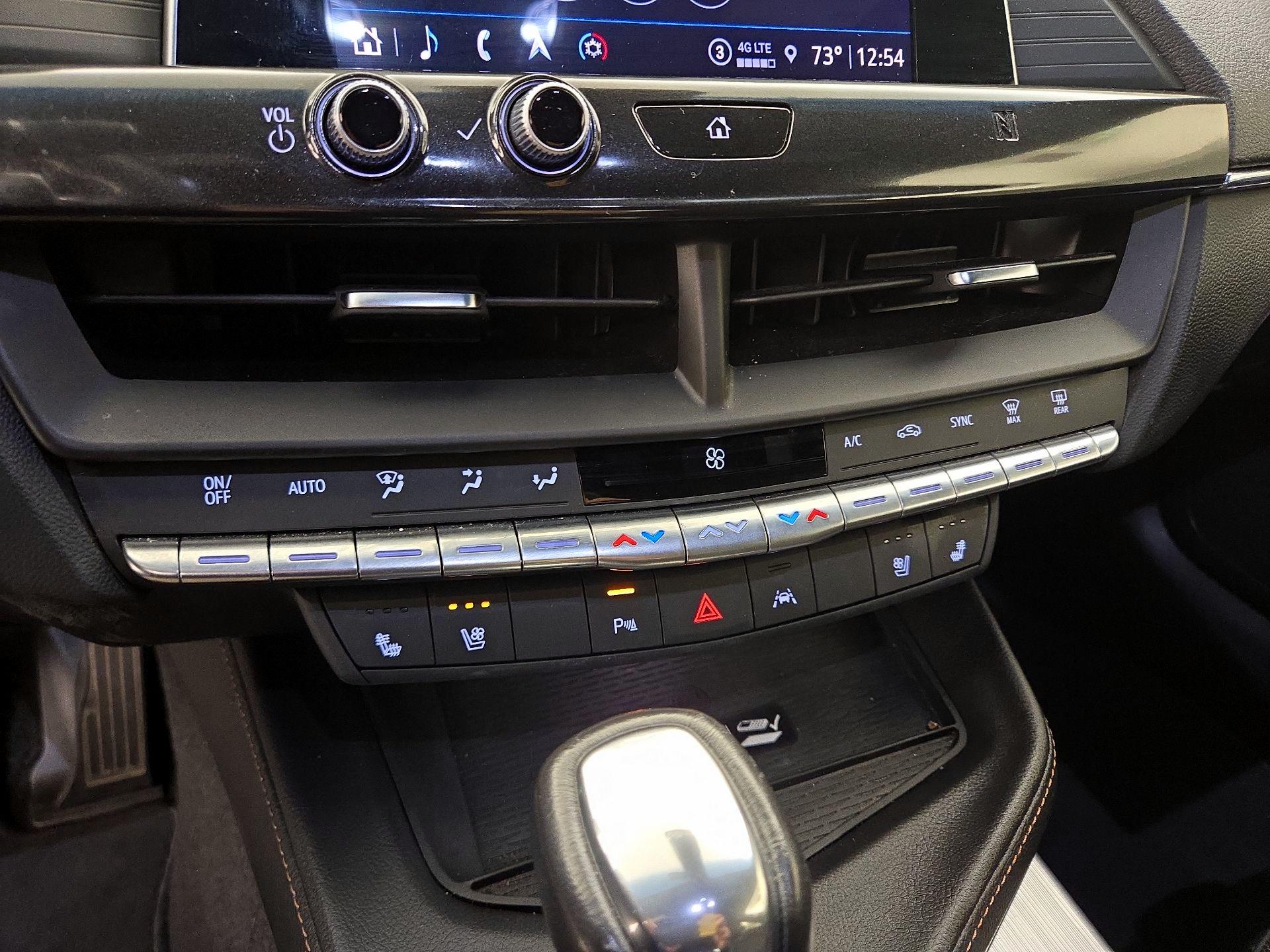 Thumbnail: 2021 Cadillac CT4 - 17