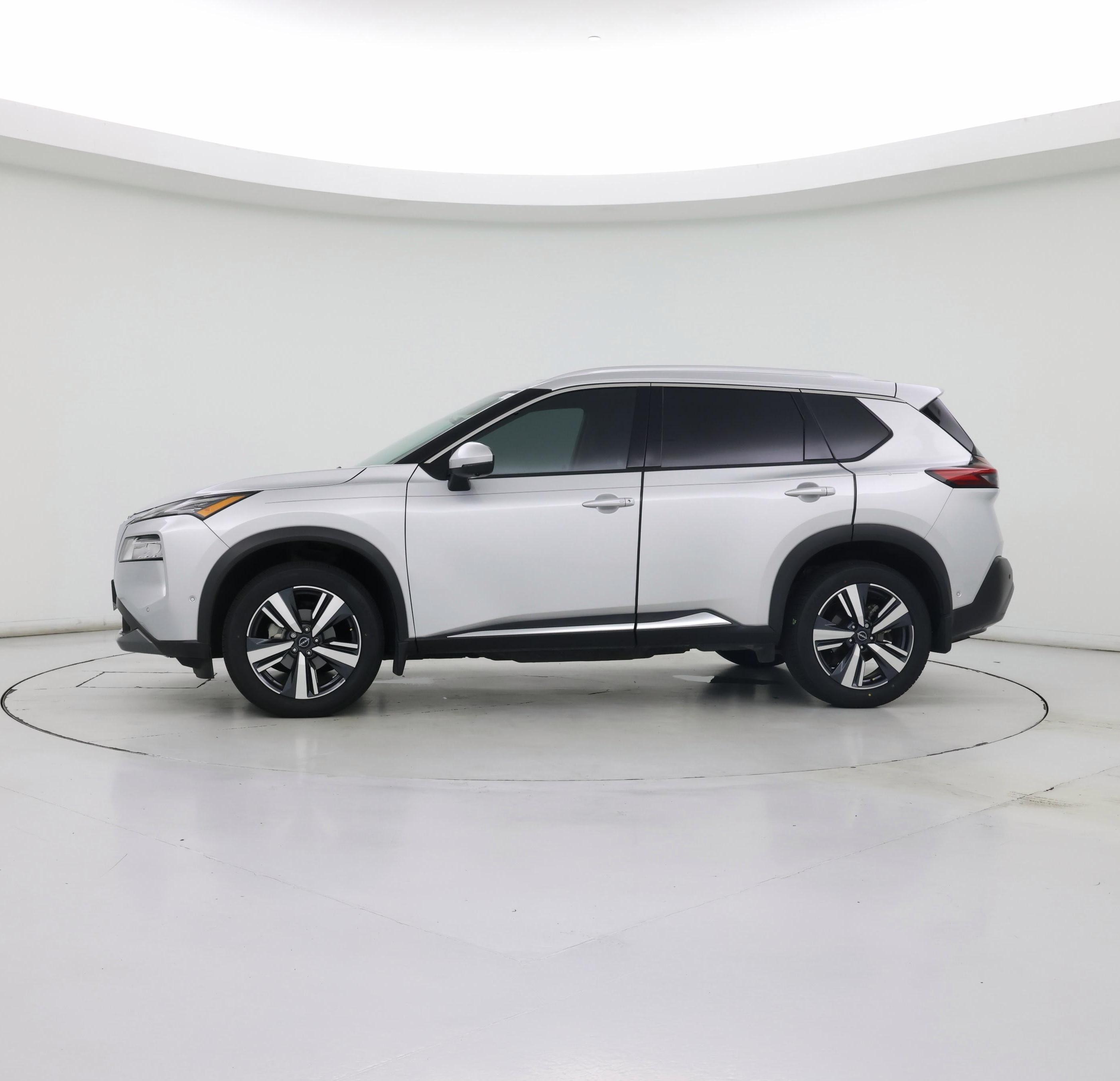 Thumbnail: 2022 Nissan Rogue - 3