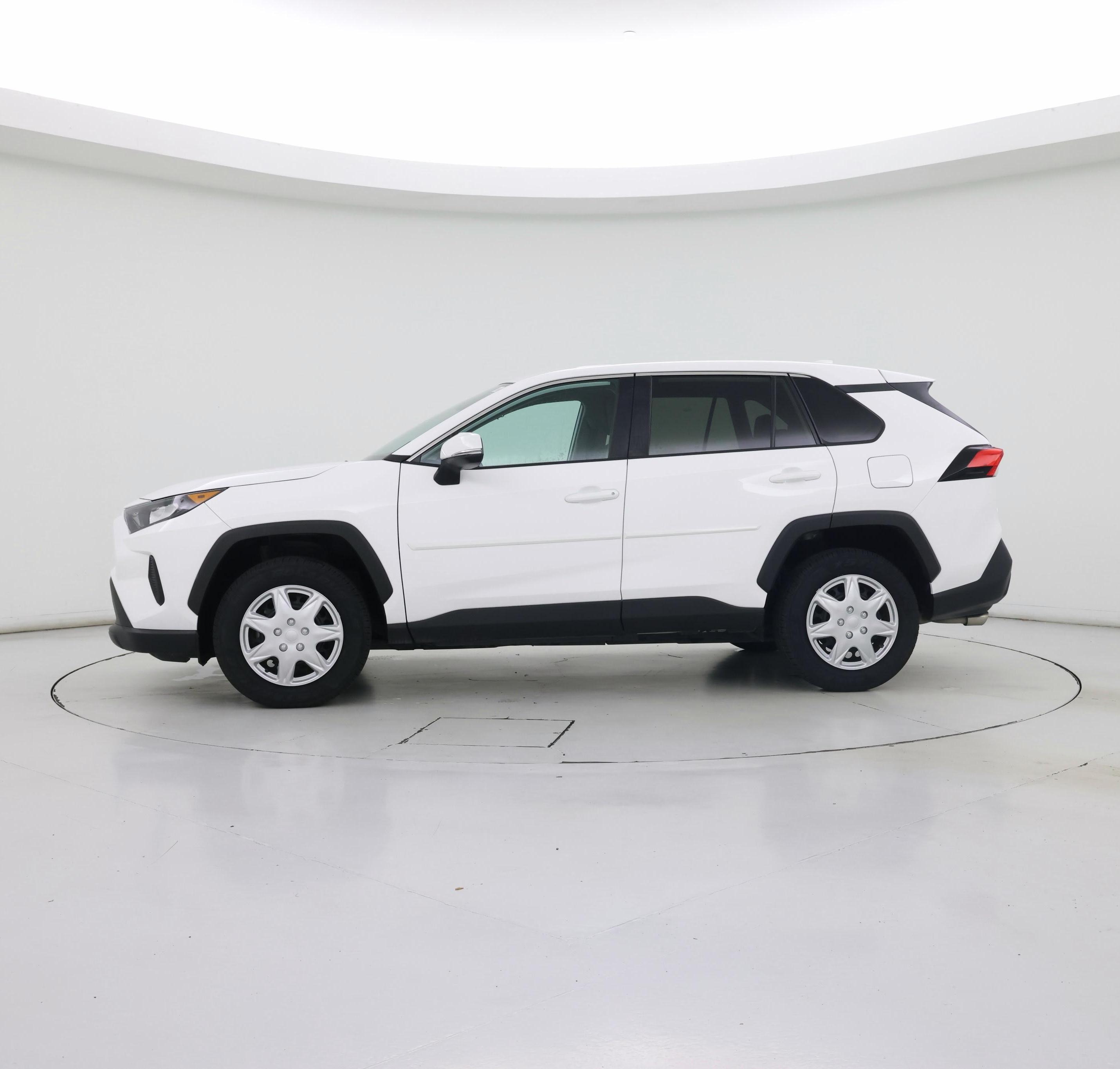 Thumbnail: 2022 Toyota RAV4 - 3