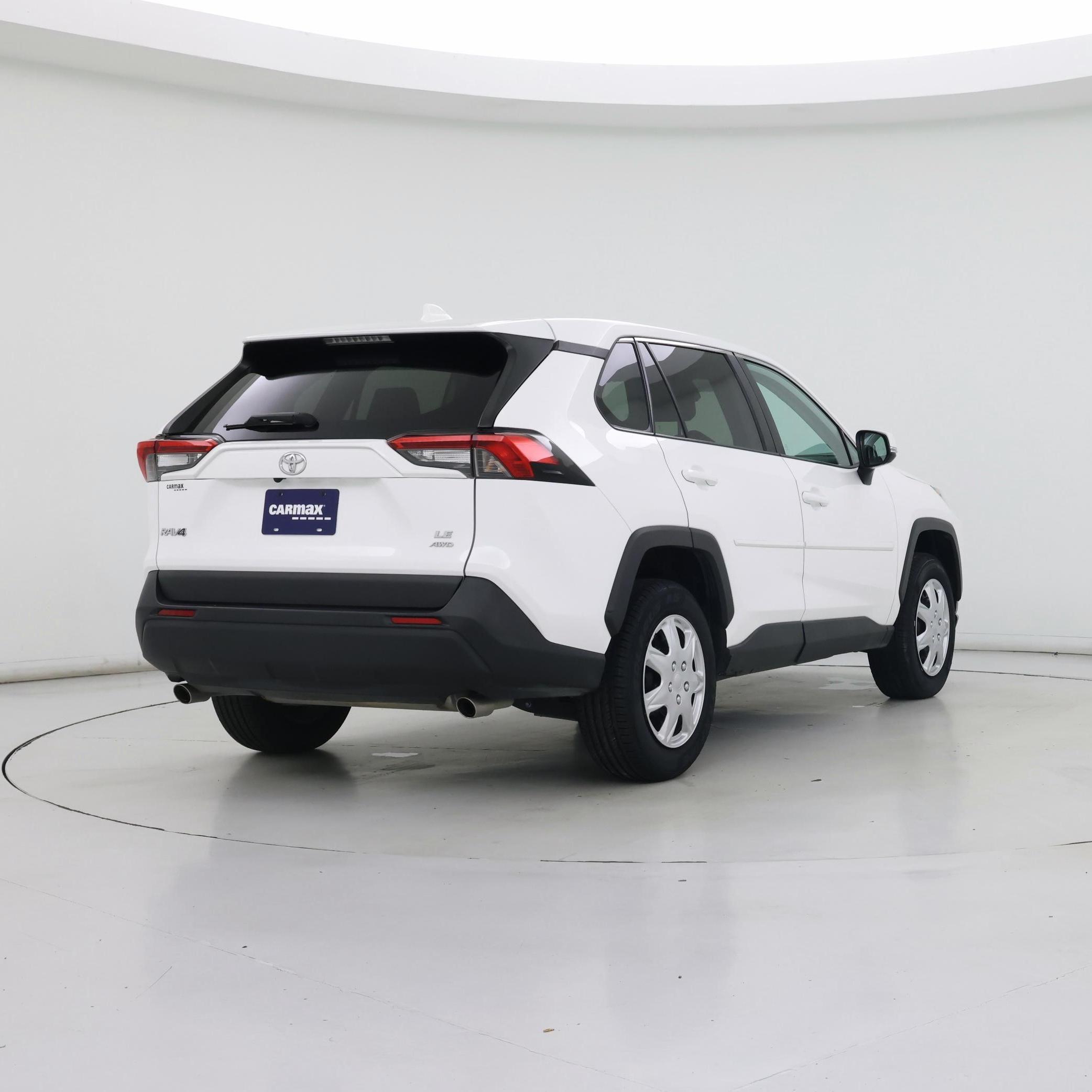 Thumbnail: 2022 Toyota RAV4 - 8