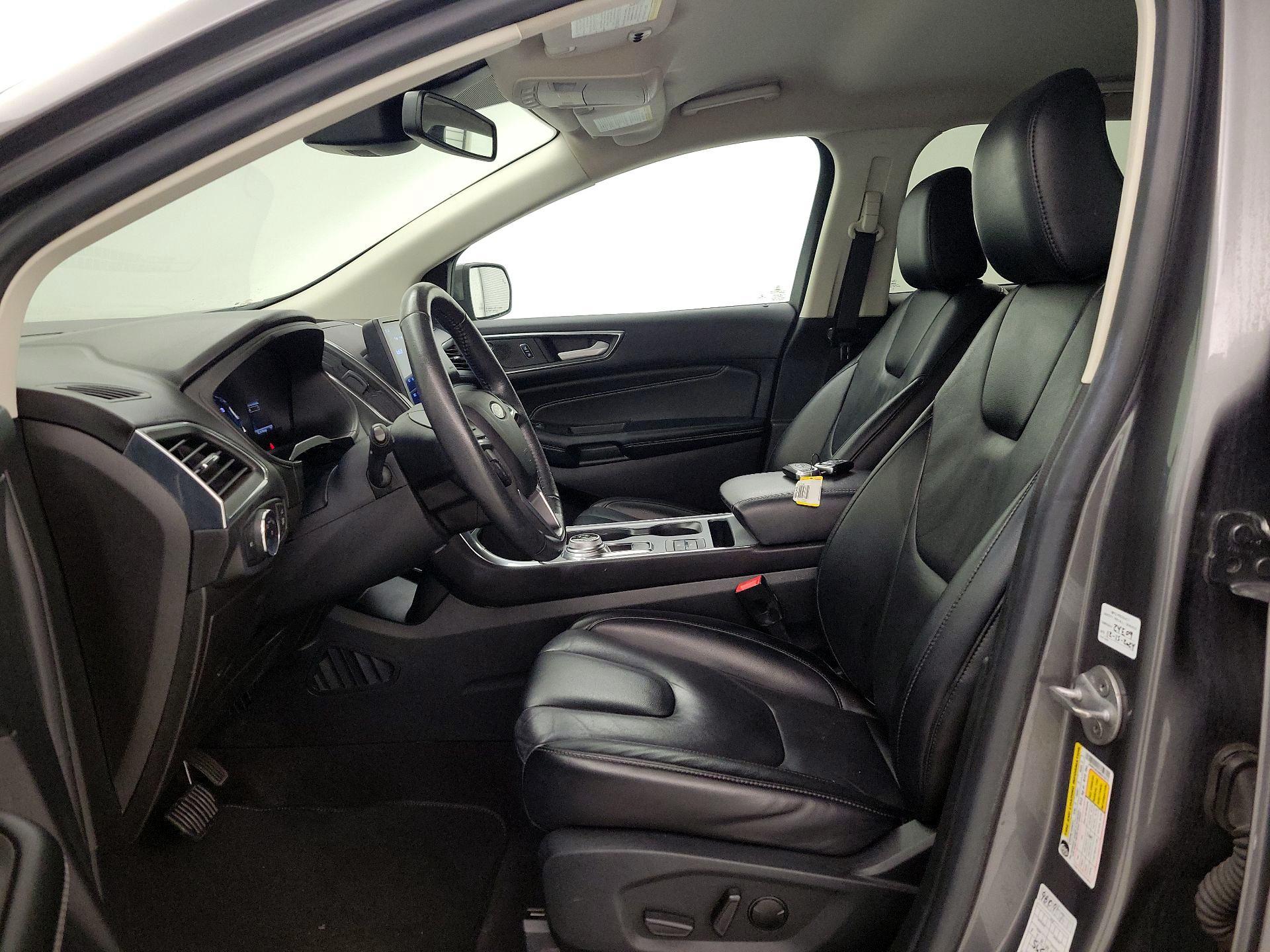 Thumbnail: 2022 Ford Edge - 11