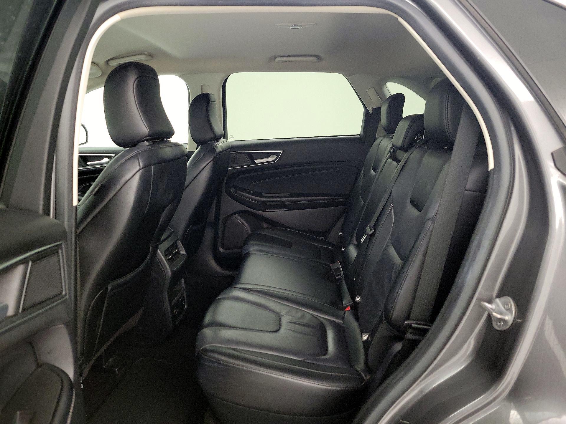 Thumbnail: 2022 Ford Edge - 18