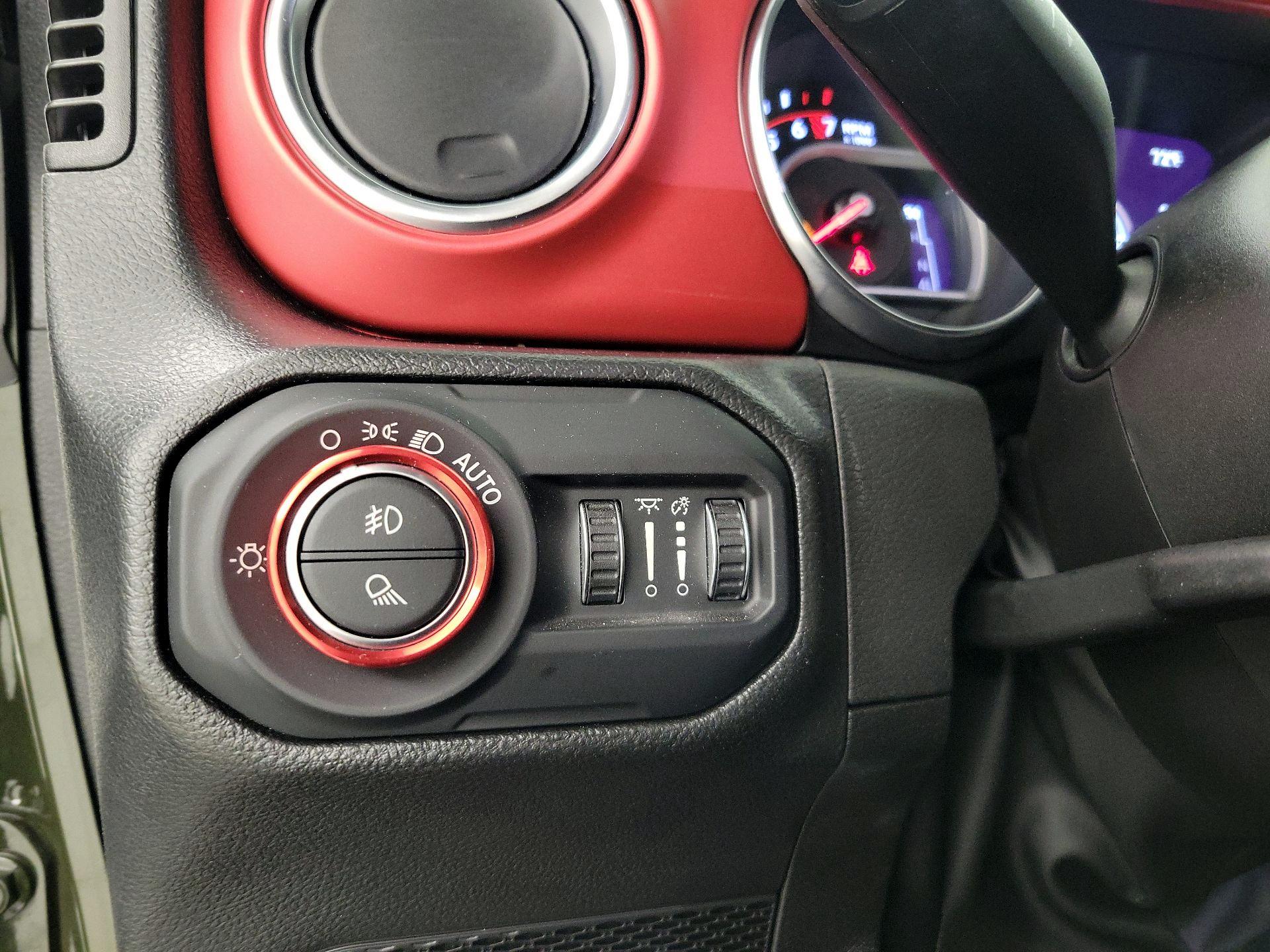 Thumbnail: 2022 Jeep Gladiator - 13