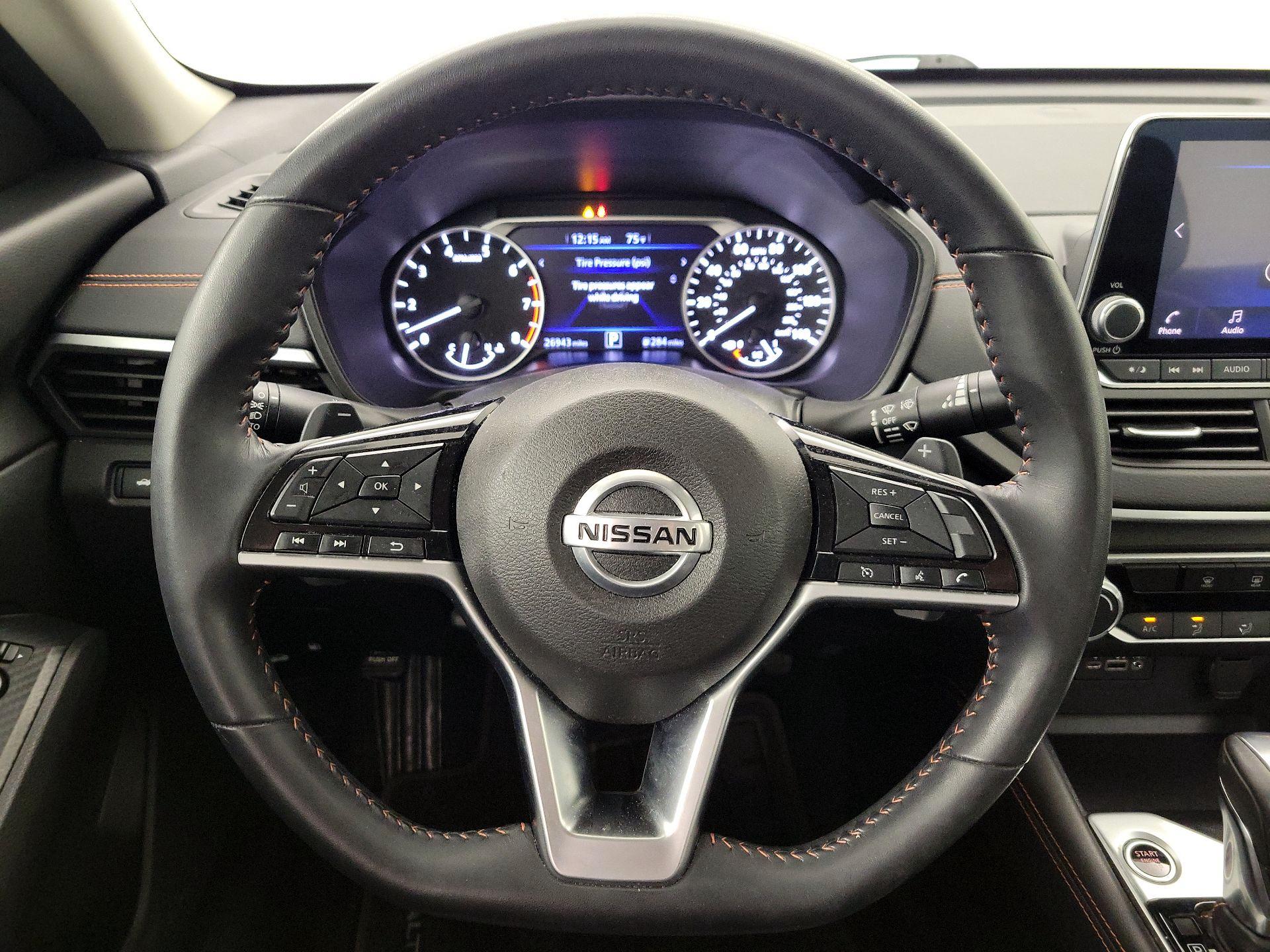 Thumbnail: 2020 Nissan Altima - 10