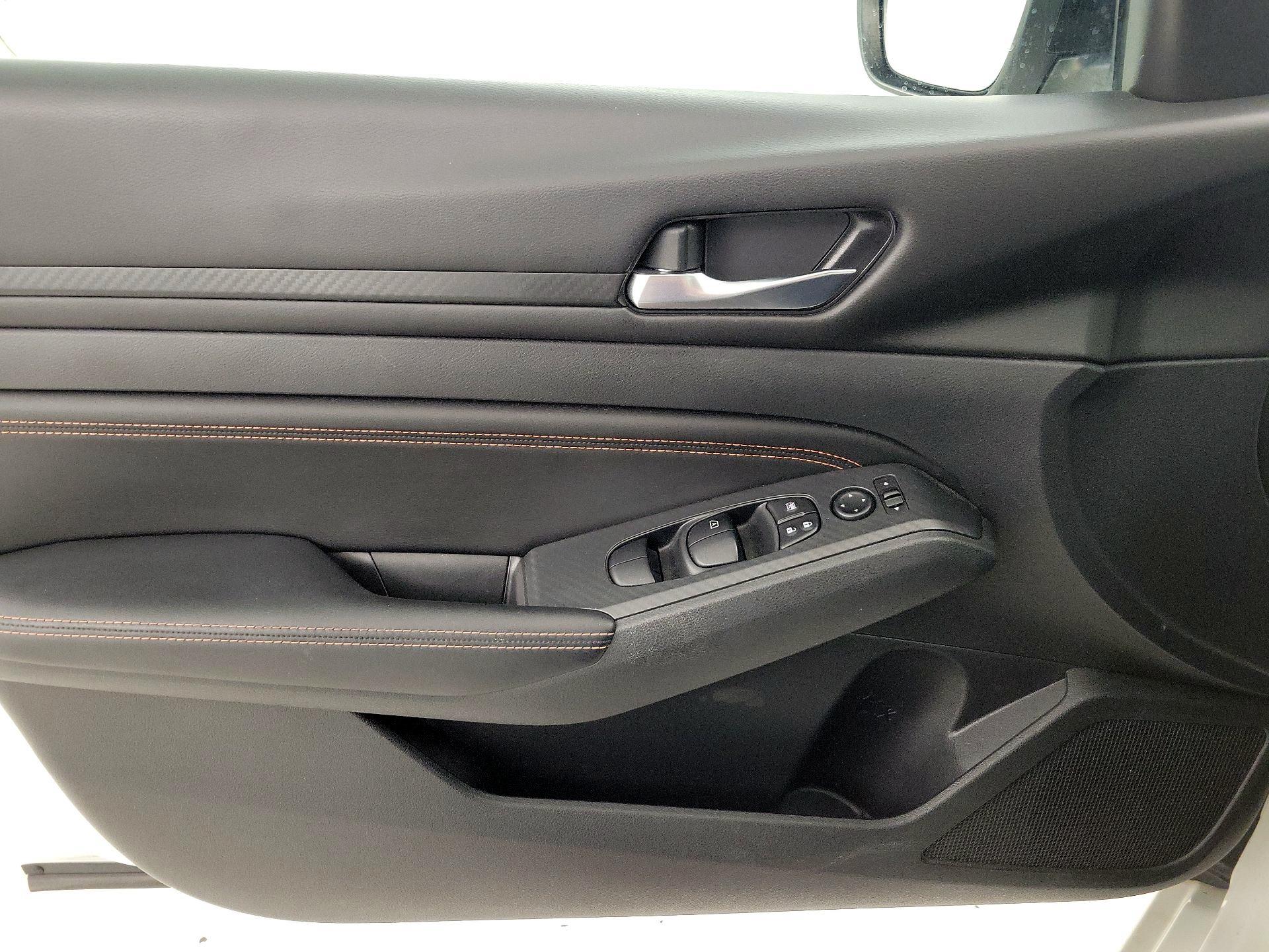 Thumbnail: 2020 Nissan Altima - 12