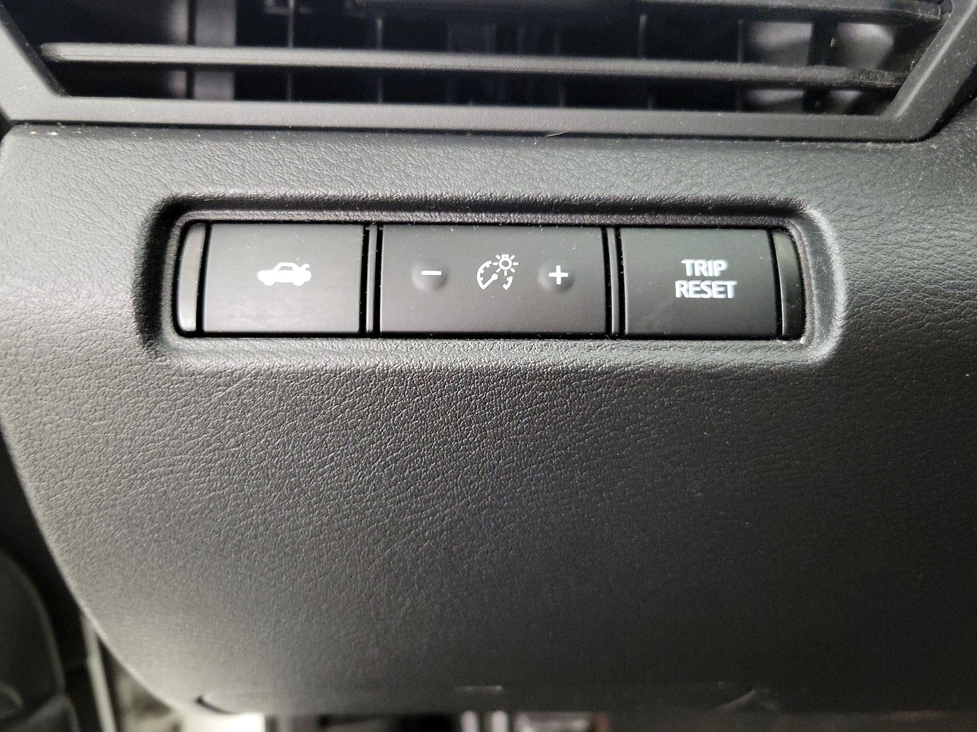 Thumbnail: 2020 Nissan Altima - 13