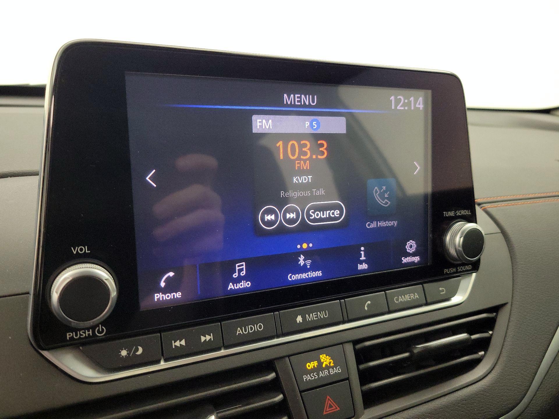 Thumbnail: 2020 Nissan Altima - 15