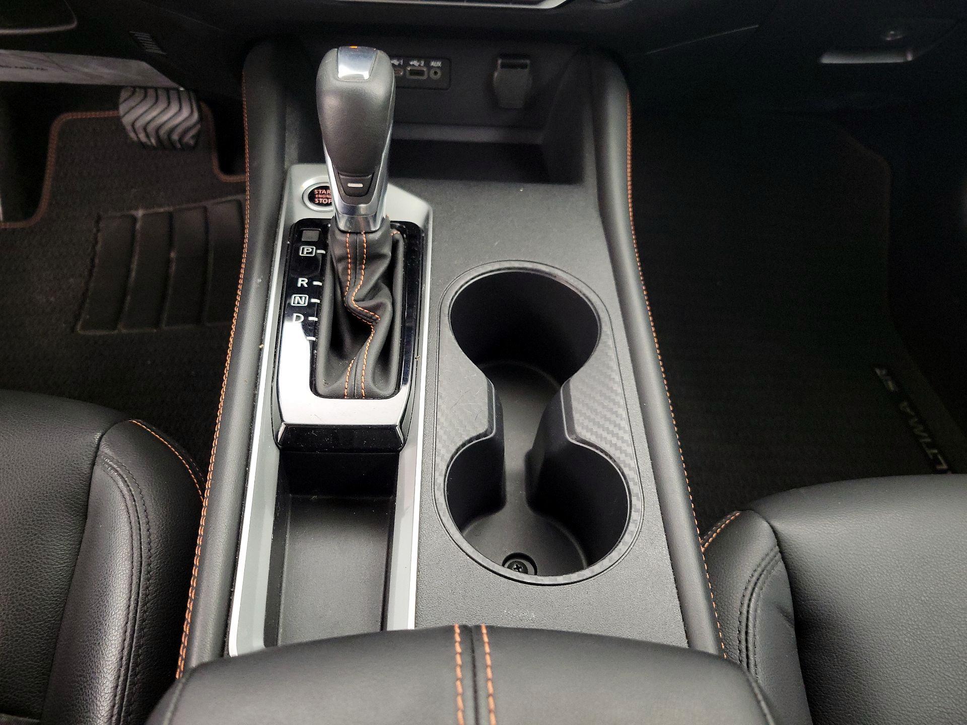 Thumbnail: 2020 Nissan Altima - 17