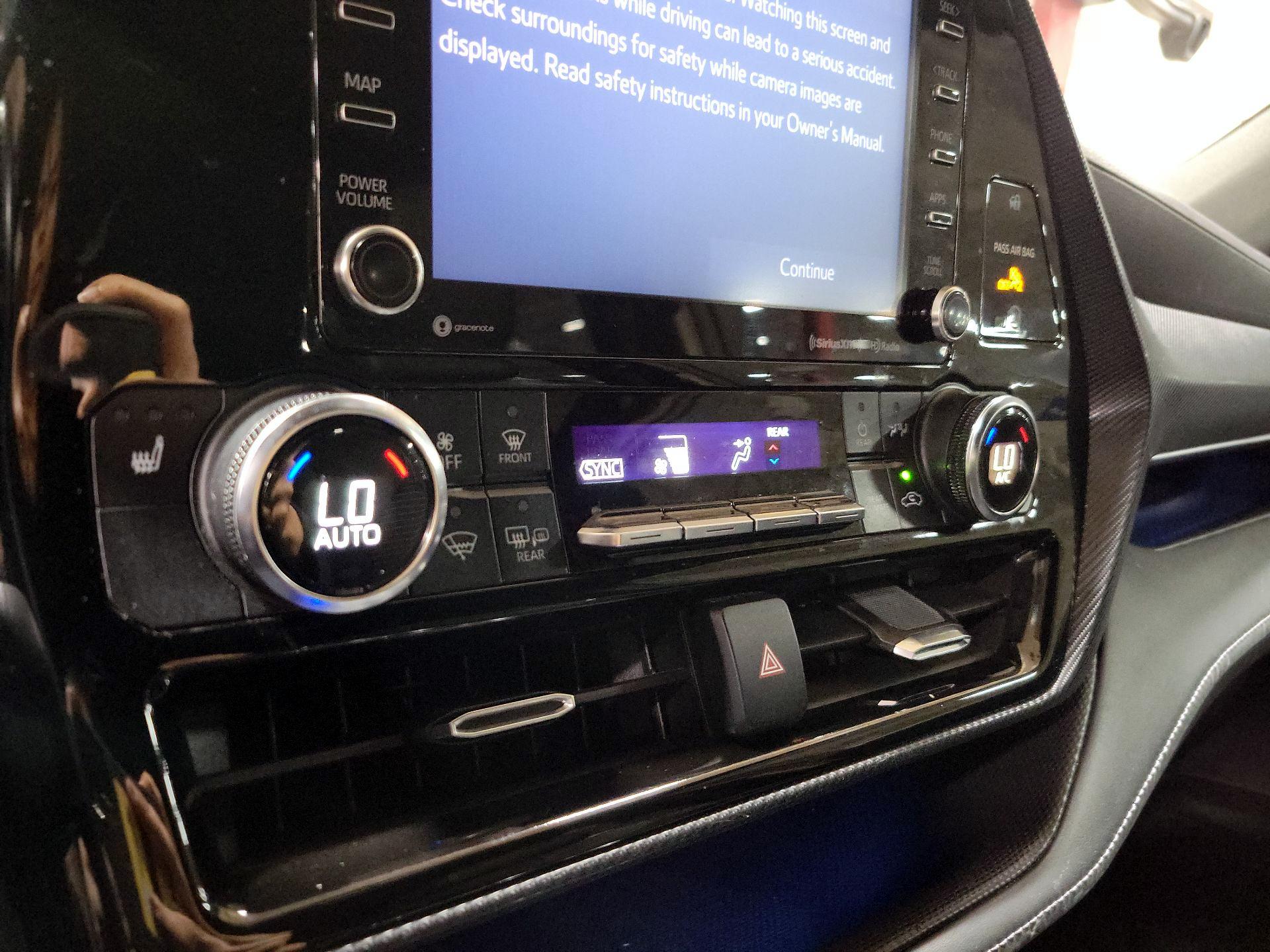 Thumbnail: 2022 Toyota Highlander - 16