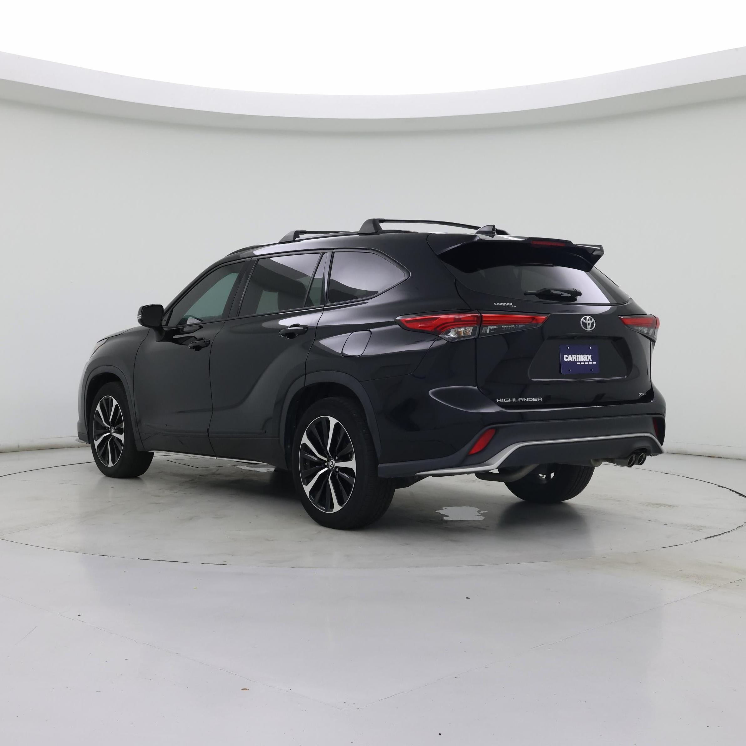 Thumbnail: 2022 Toyota Highlander - 2