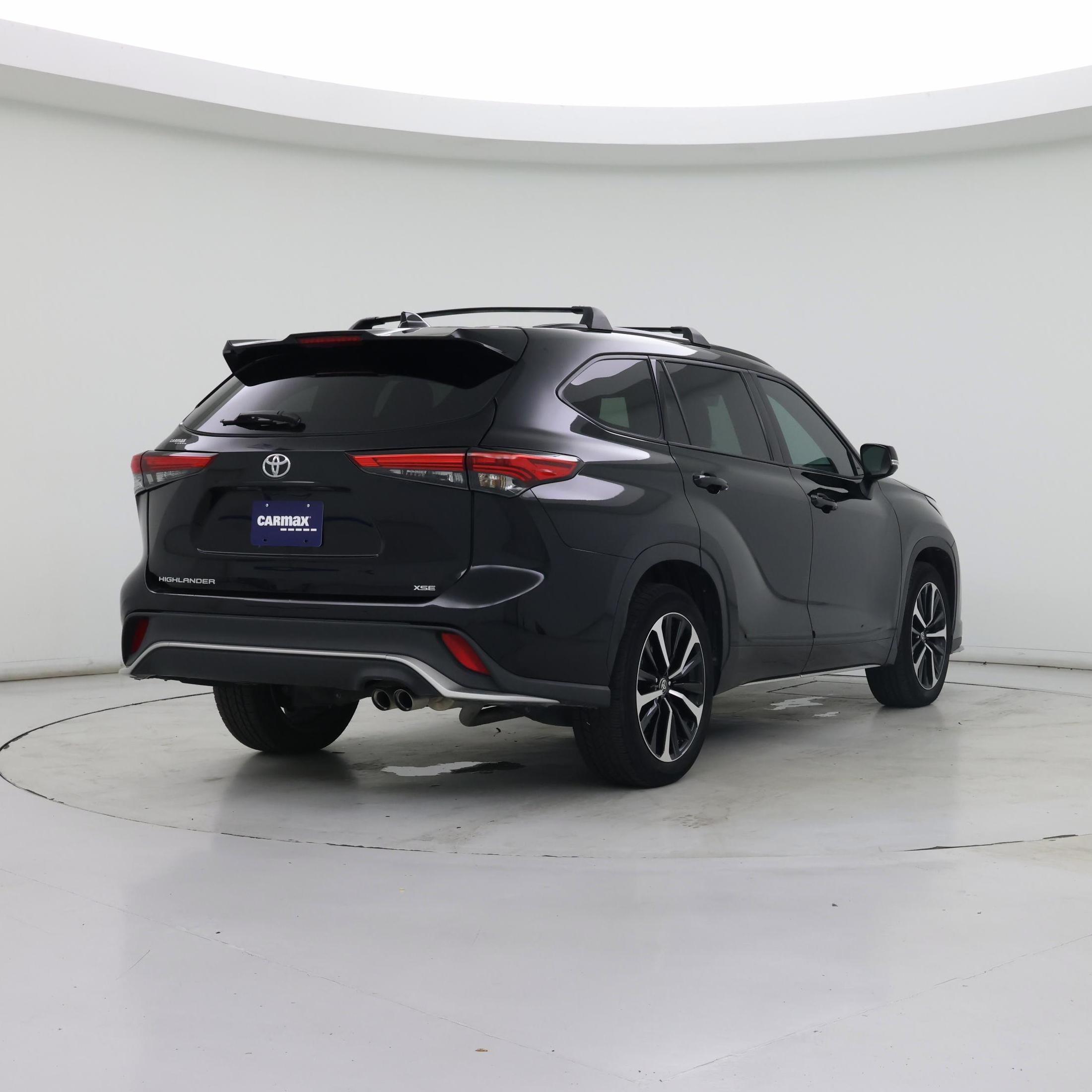 Thumbnail: 2022 Toyota Highlander - 8