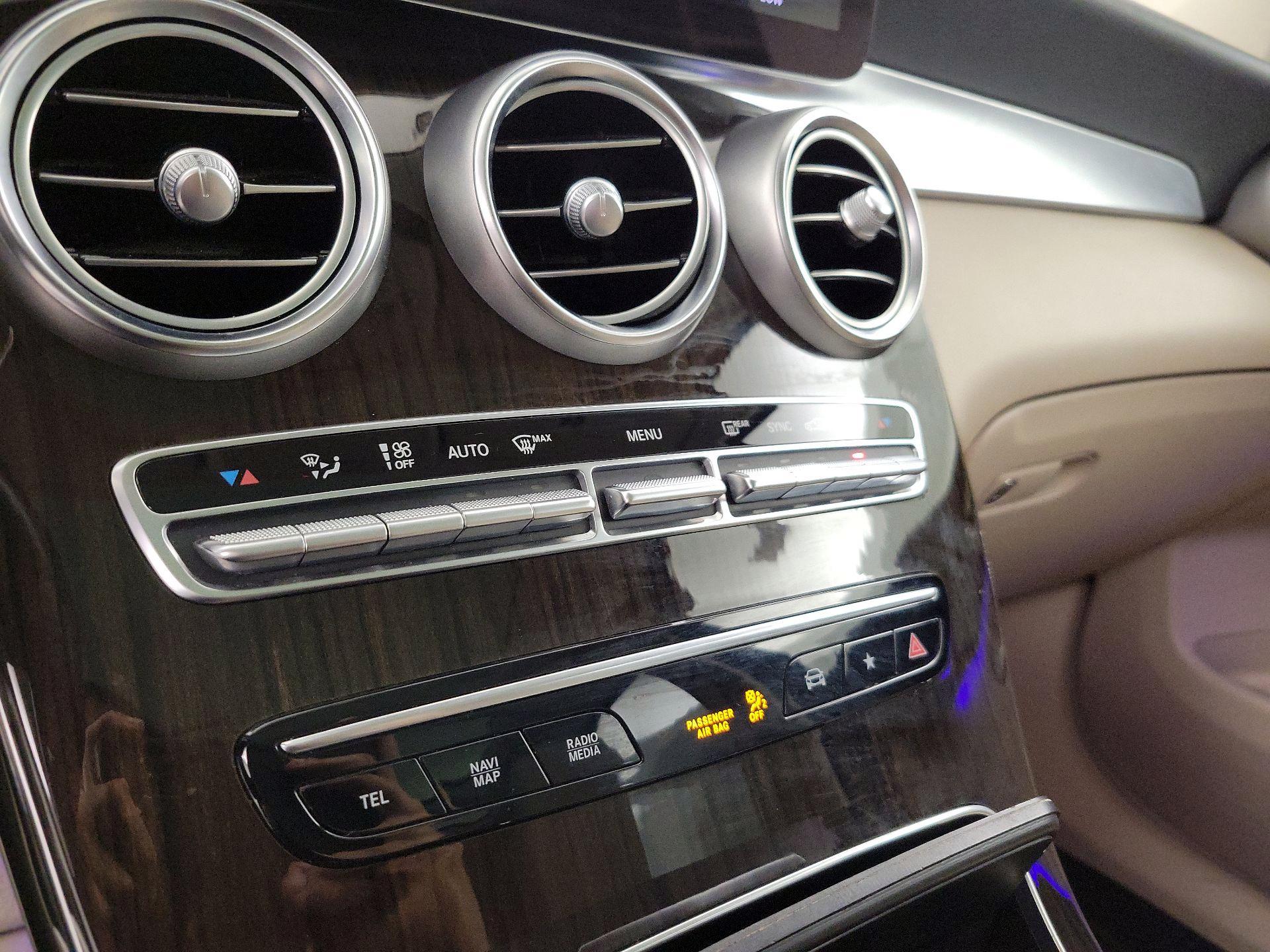 Thumbnail: 2021 Mercedes-Benz GLC - 16