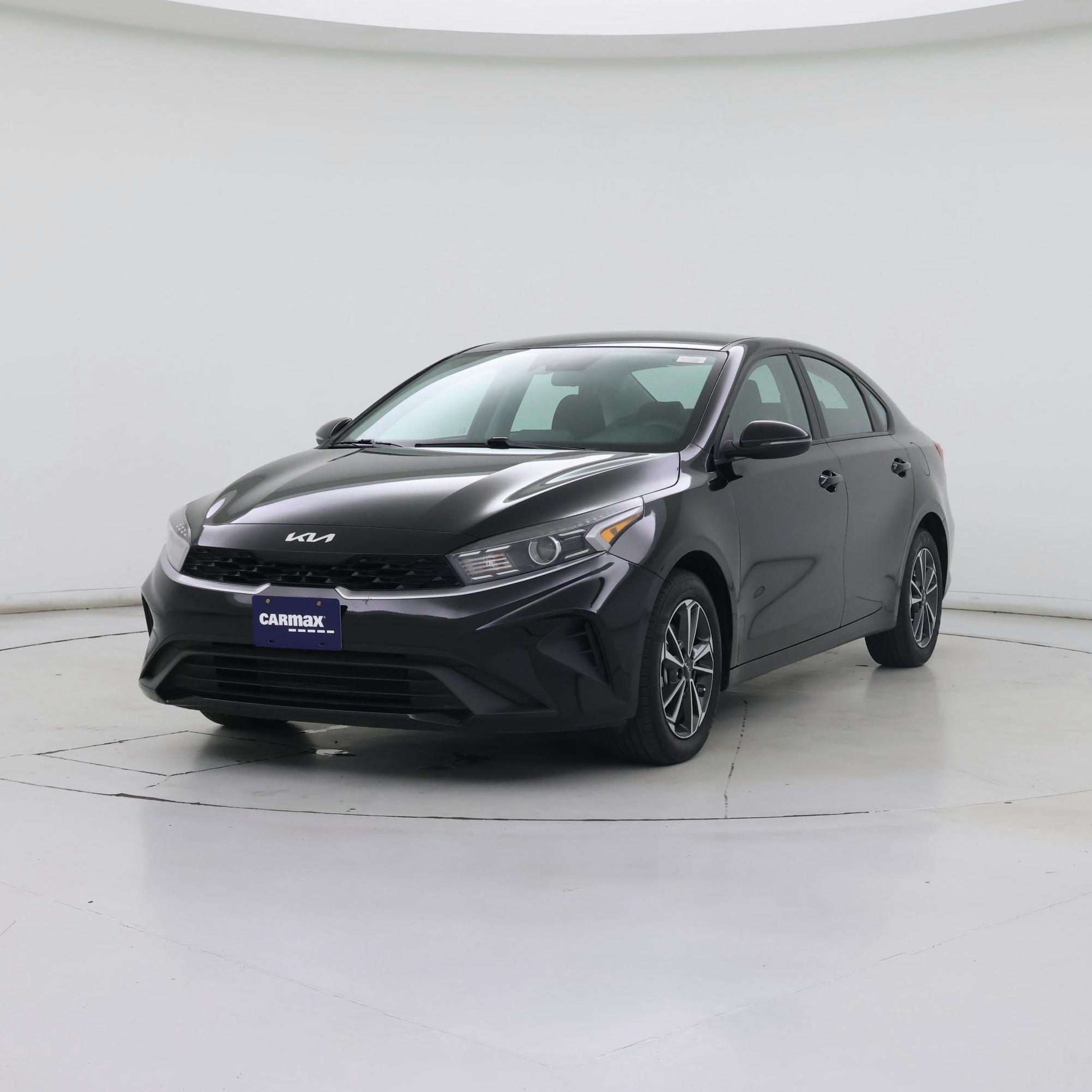 Thumbnail: 2024 Kia Forte - 4