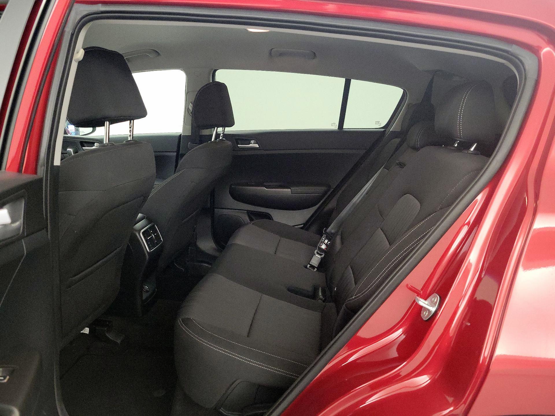 Thumbnail: 2021 Kia Sportage - 18