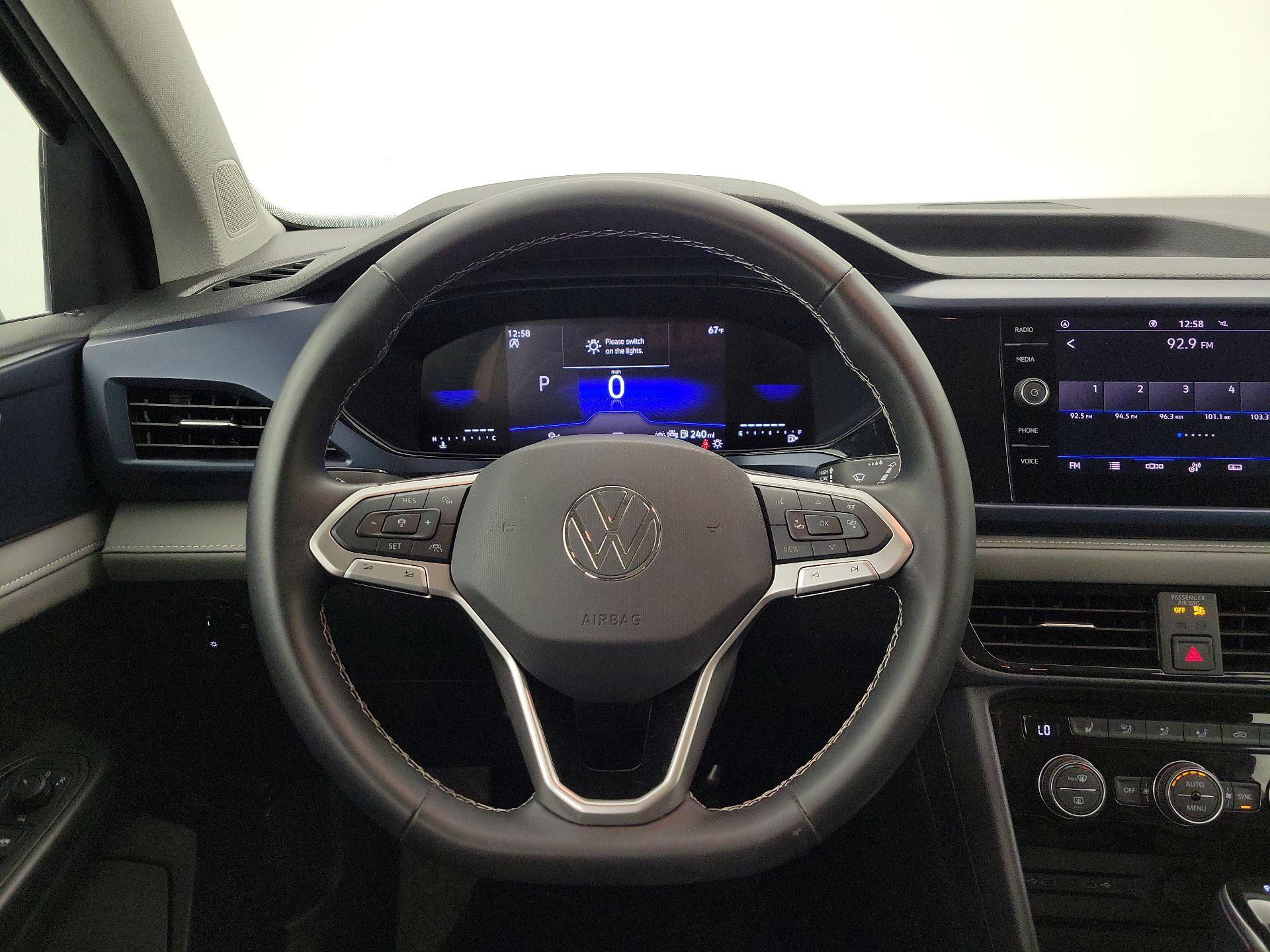 Thumbnail: 2024 Volkswagen Taos - 10