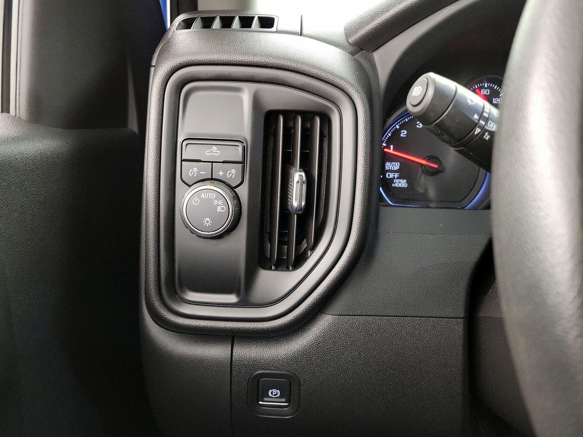 Thumbnail: 2022 Chevrolet Silverado 1500 - 13