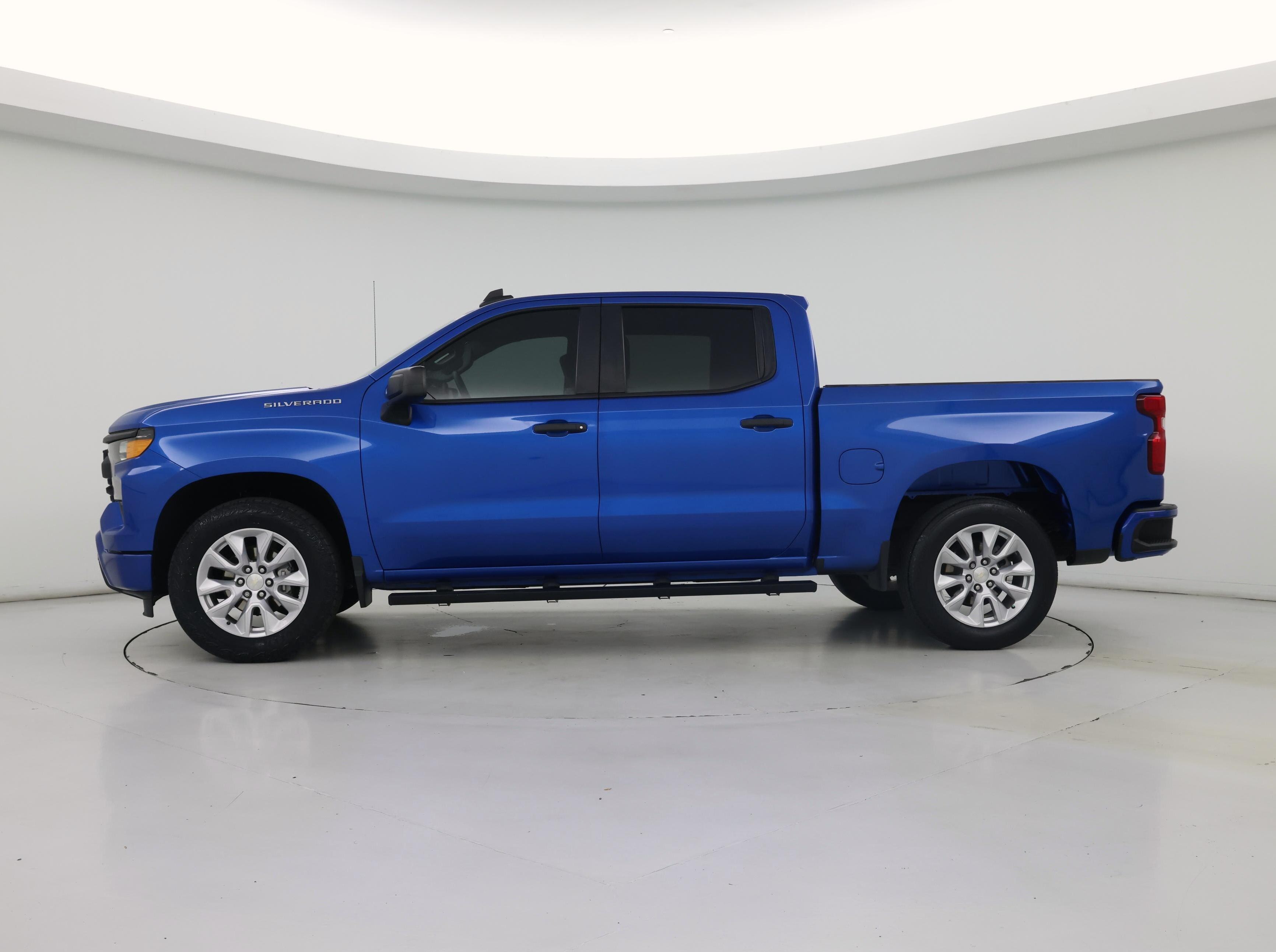 Thumbnail: 2022 Chevrolet Silverado 1500 - 3