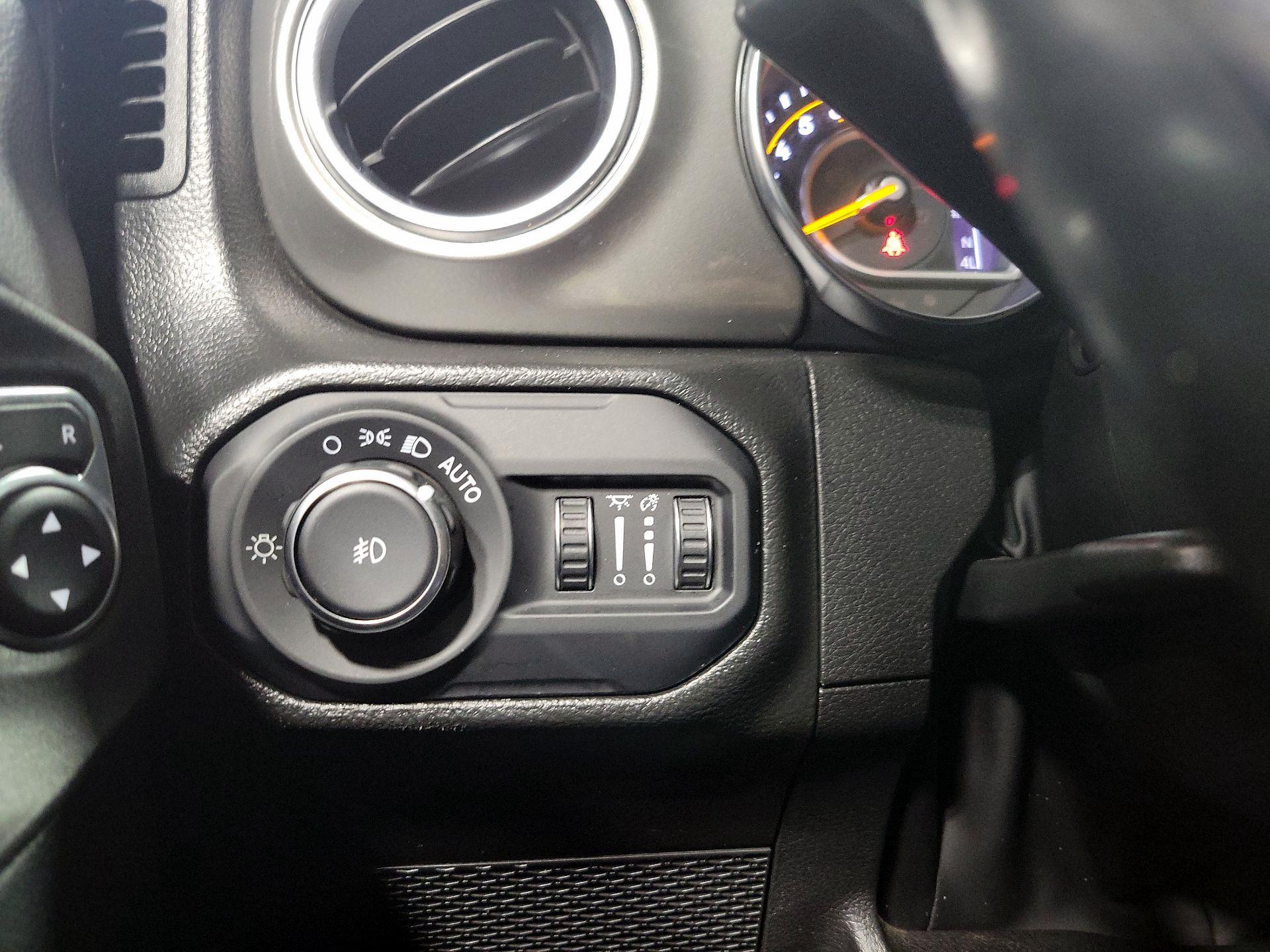Thumbnail: 2022 Jeep Wrangler - 13