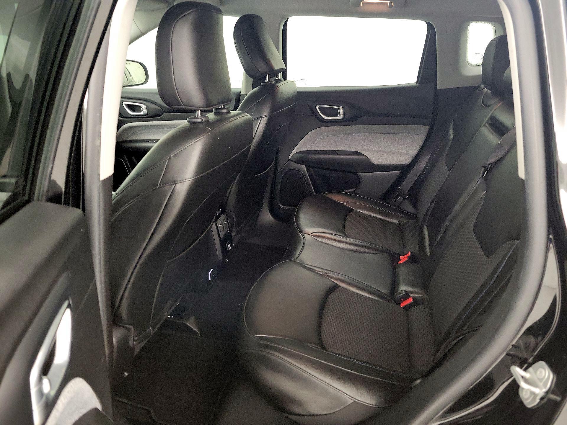 Thumbnail: 2022 Jeep Compass - 19