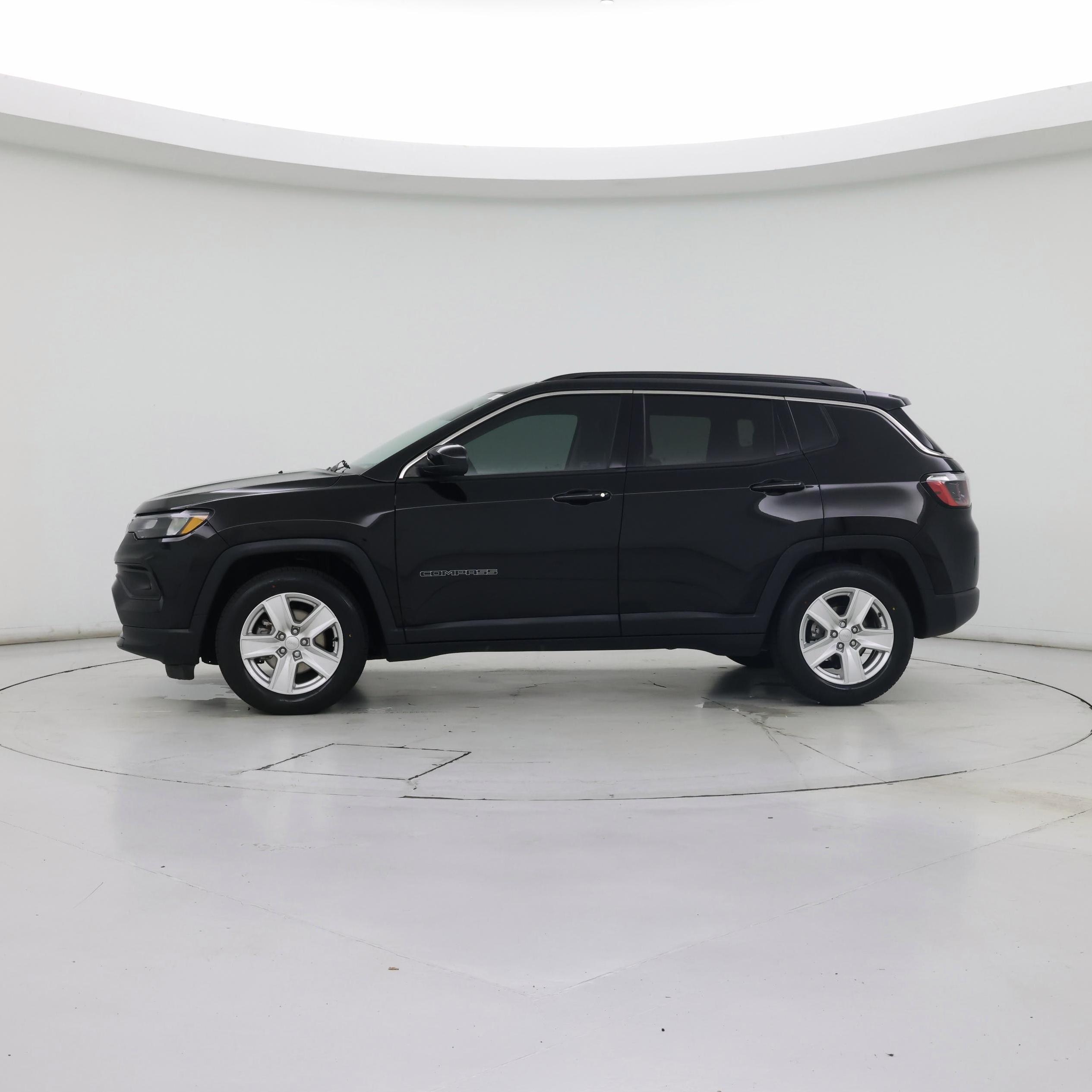 Thumbnail: 2022 Jeep Compass - 3