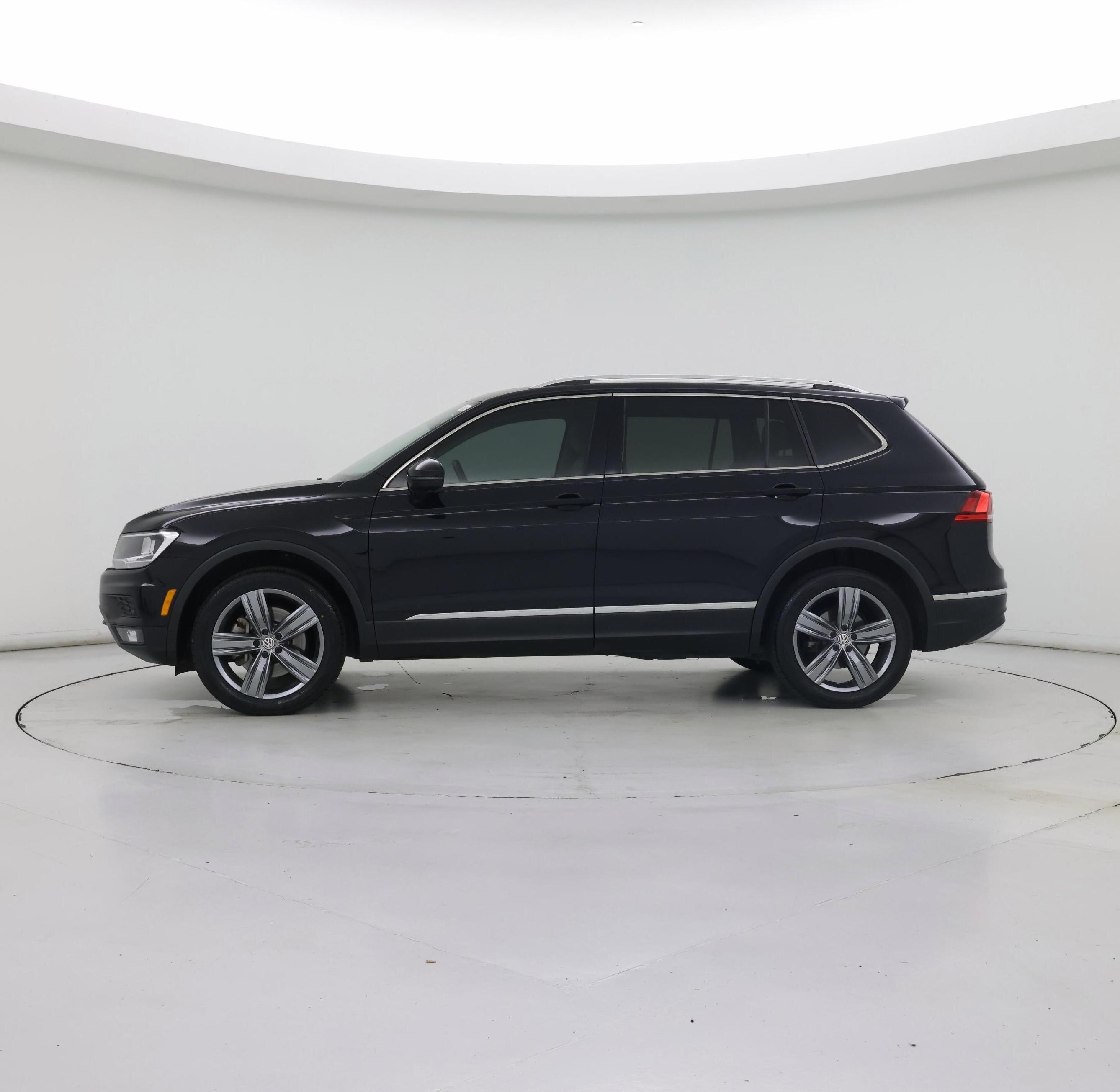 Thumbnail: 2020 Volkswagen Tiguan - 3