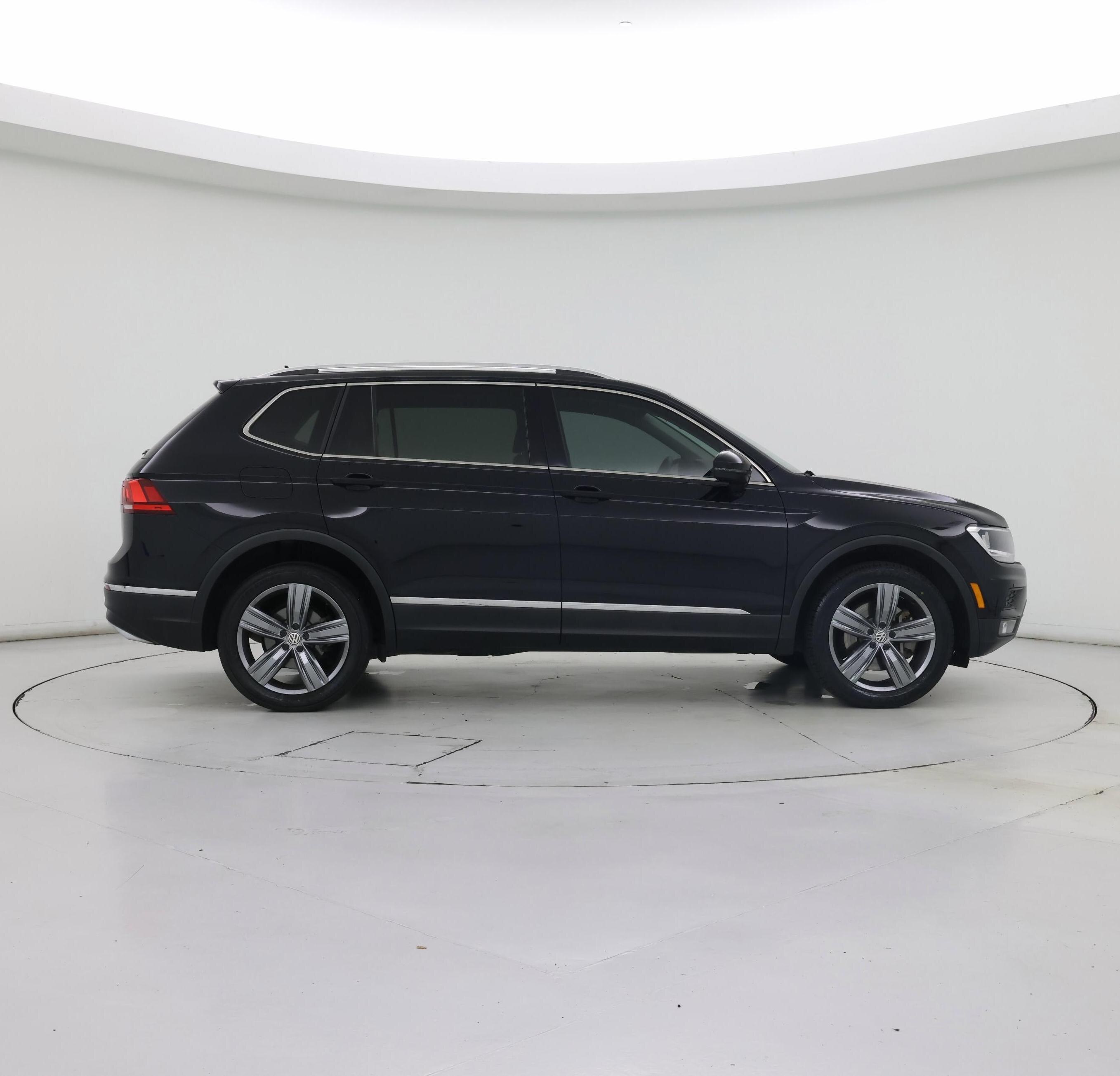 Thumbnail: 2020 Volkswagen Tiguan - 7