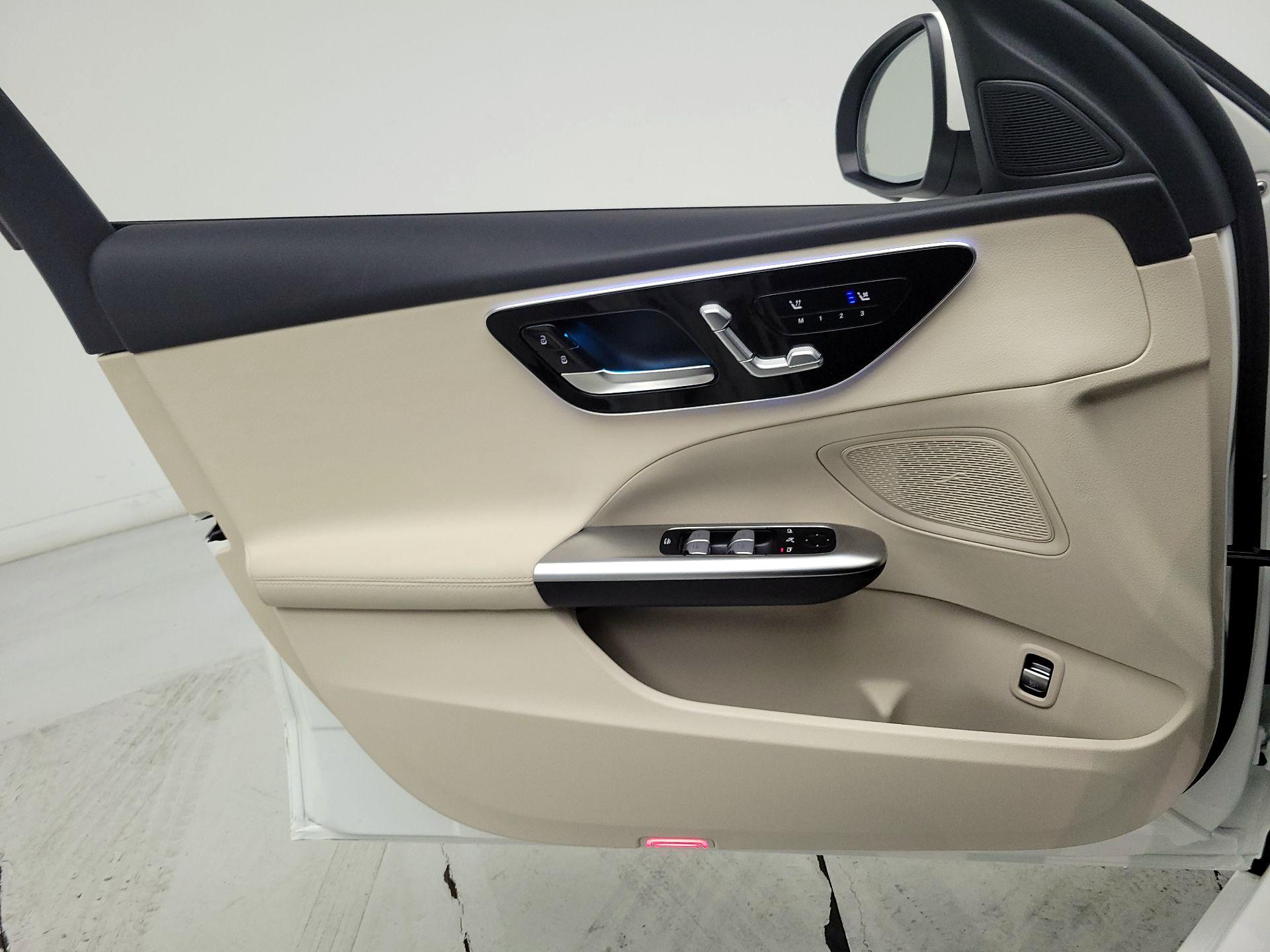 Thumbnail: 2024 Mercedes-Benz C-Class - 12