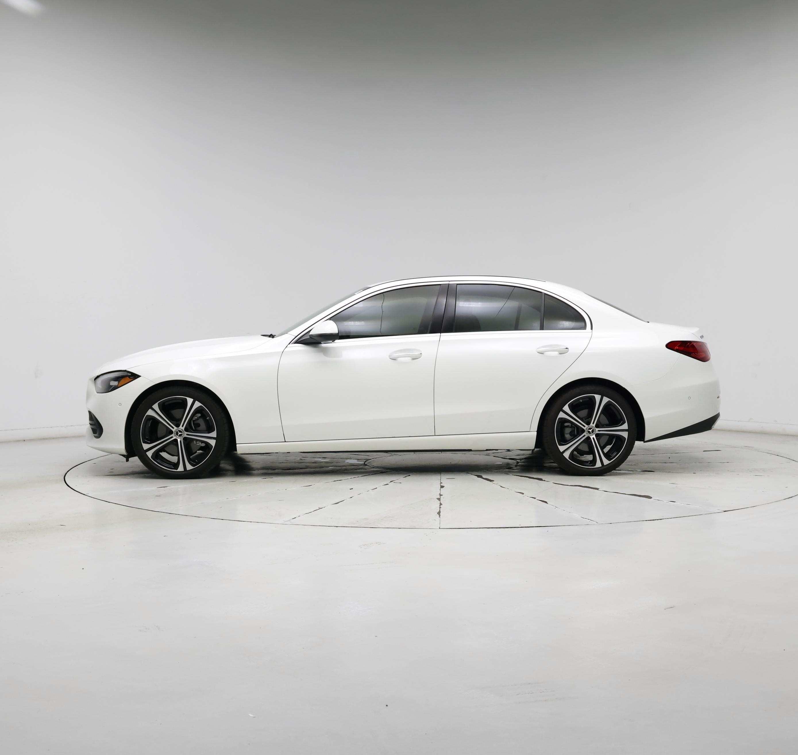 Thumbnail: 2024 Mercedes-Benz C-Class - 3