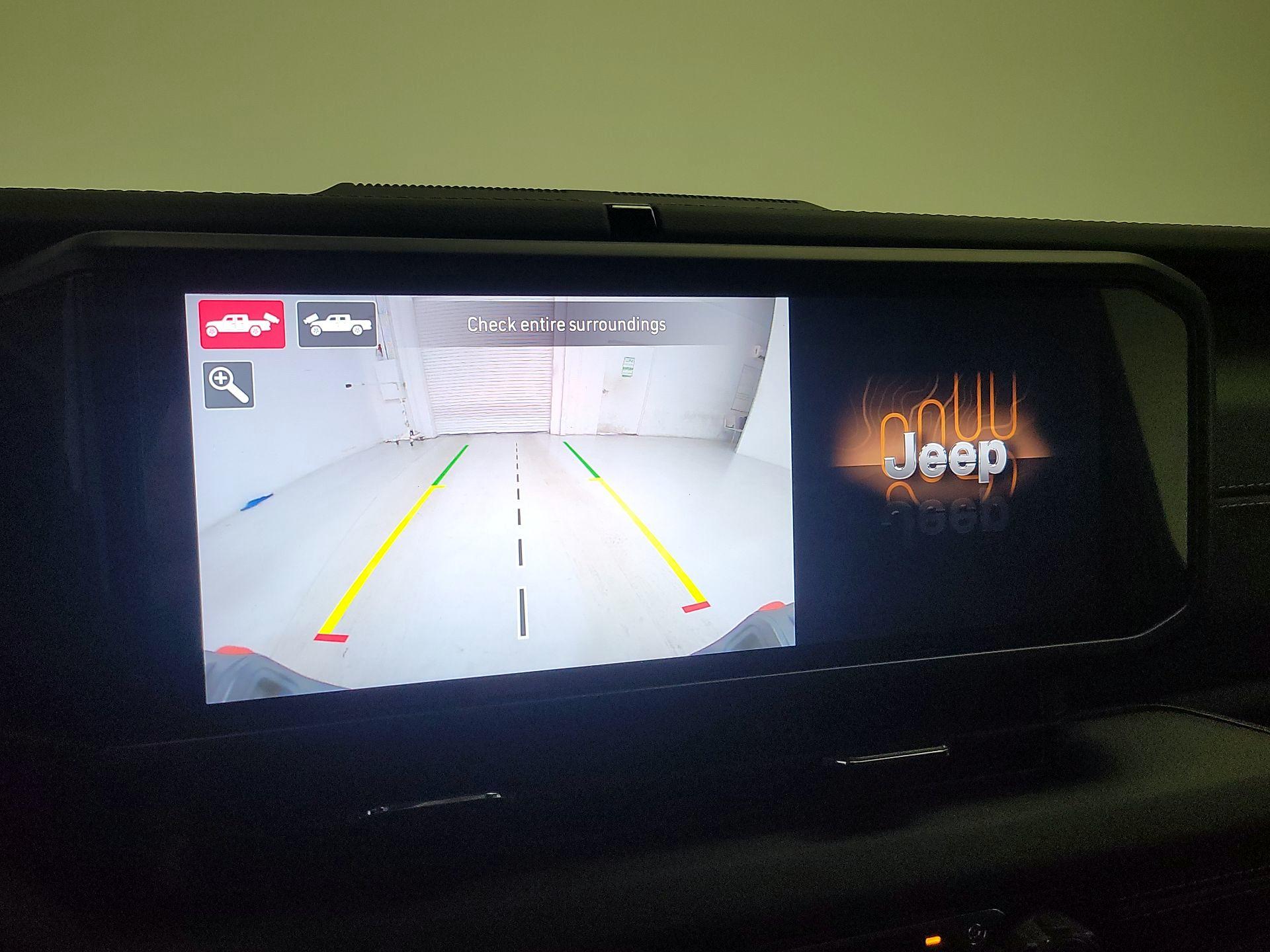 Thumbnail: 2025 Jeep Gladiator - 15