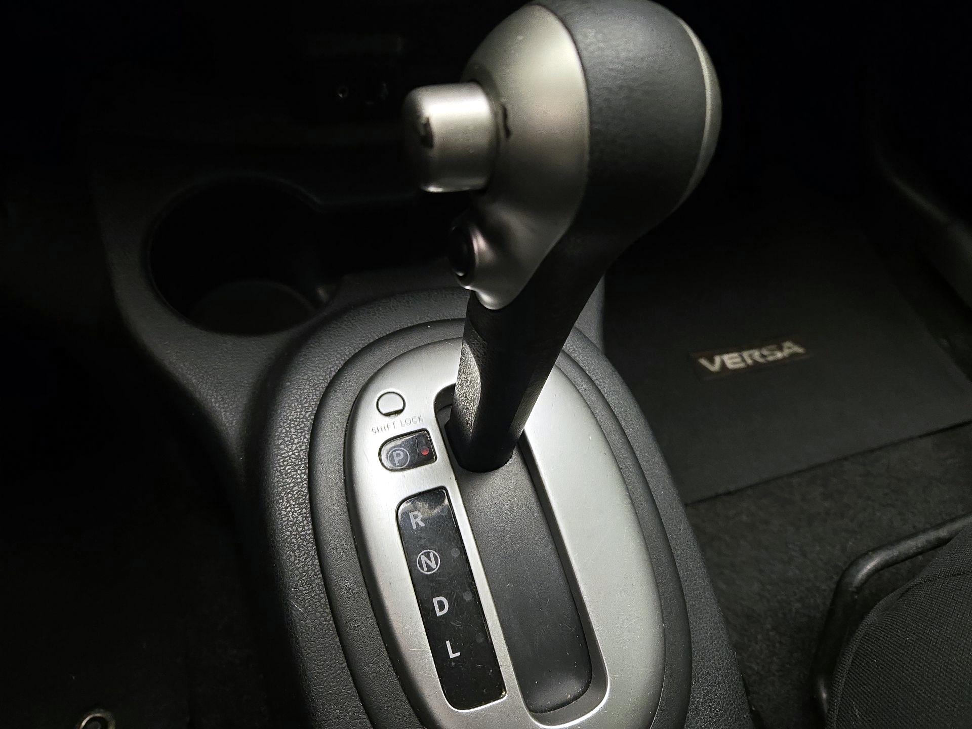 Thumbnail: 2017 Nissan Versa - 16