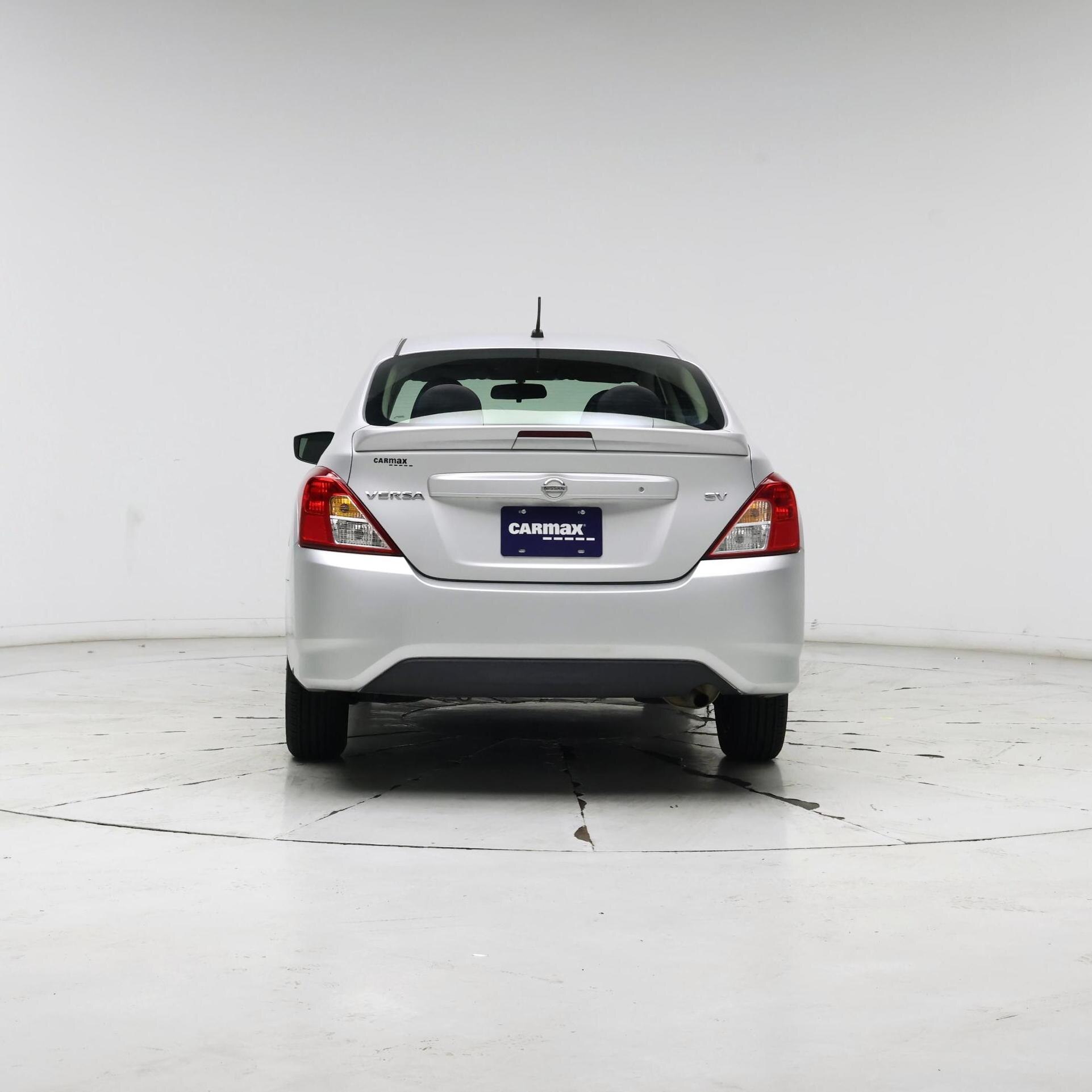 Thumbnail: 2017 Nissan Versa - 6