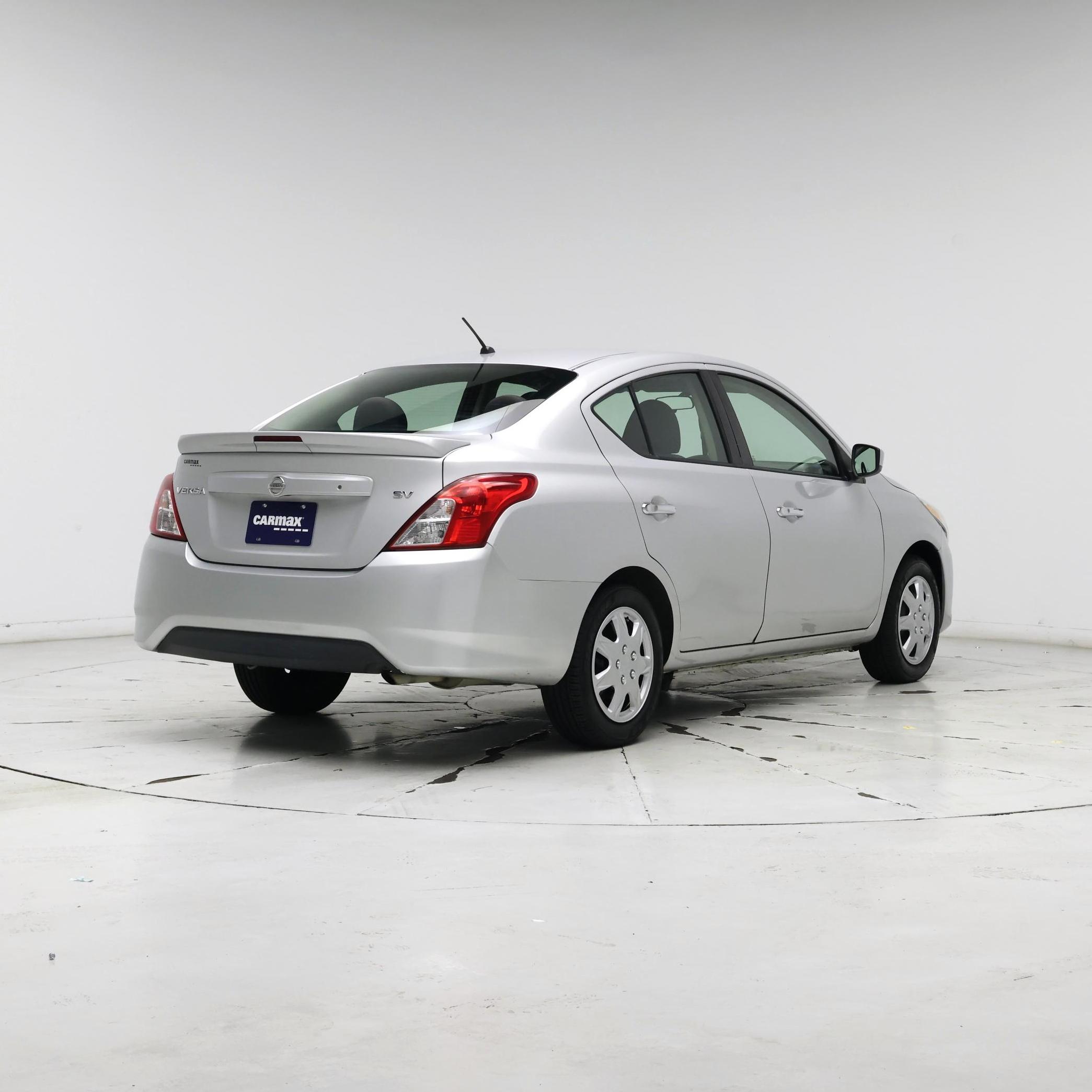 Thumbnail: 2017 Nissan Versa - 8