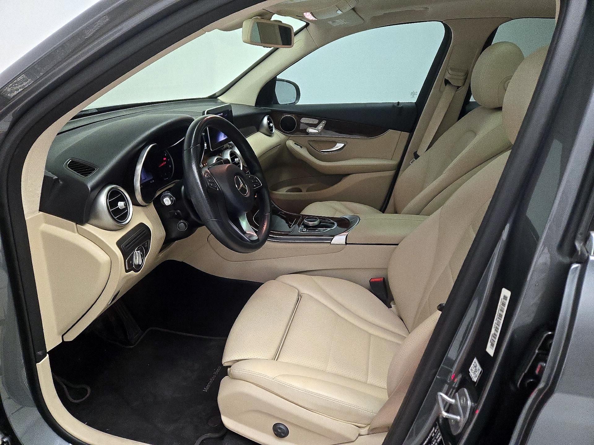 Thumbnail: 2018 Mercedes-Benz GLC - 11