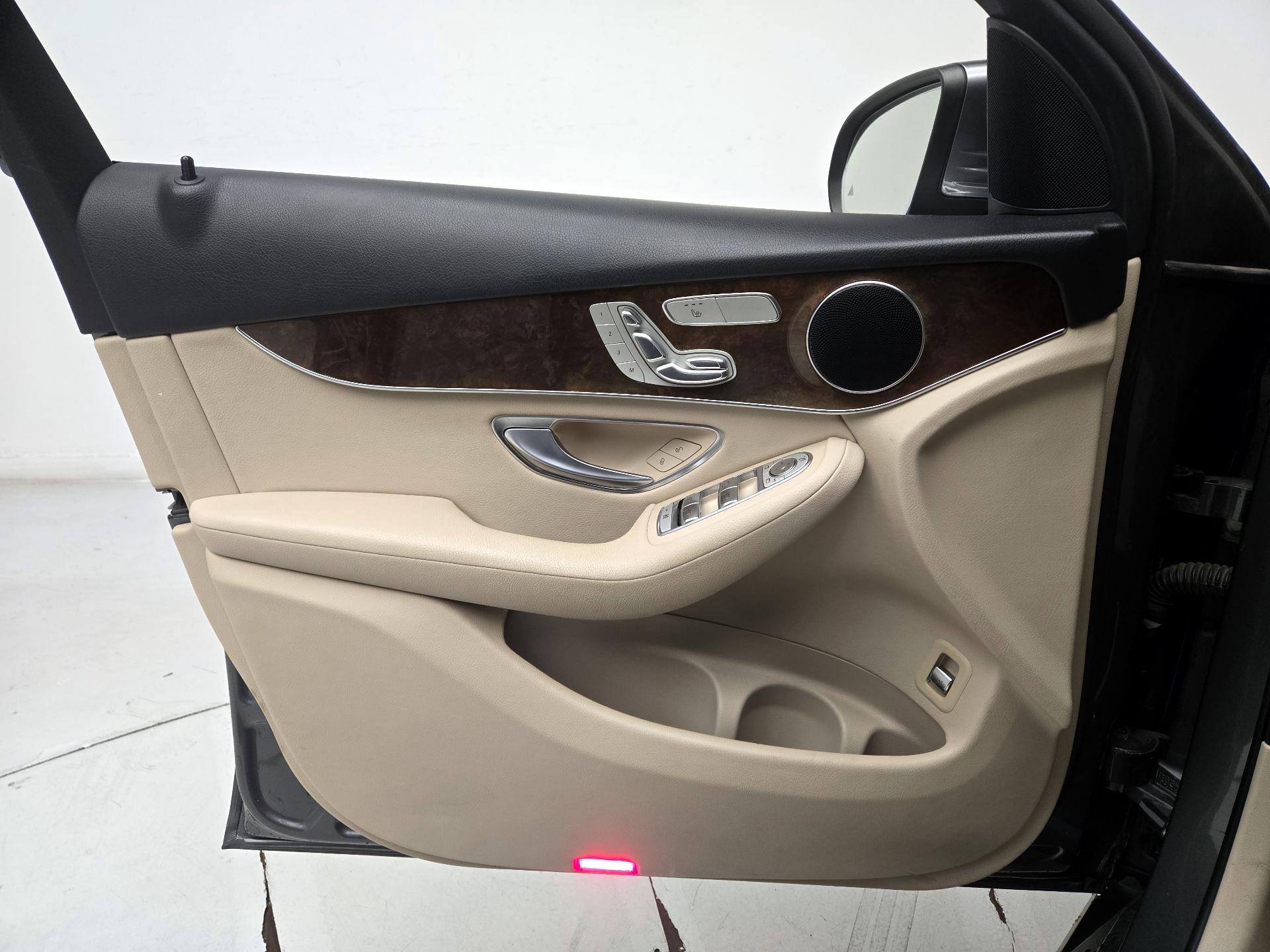 Thumbnail: 2018 Mercedes-Benz GLC - 12