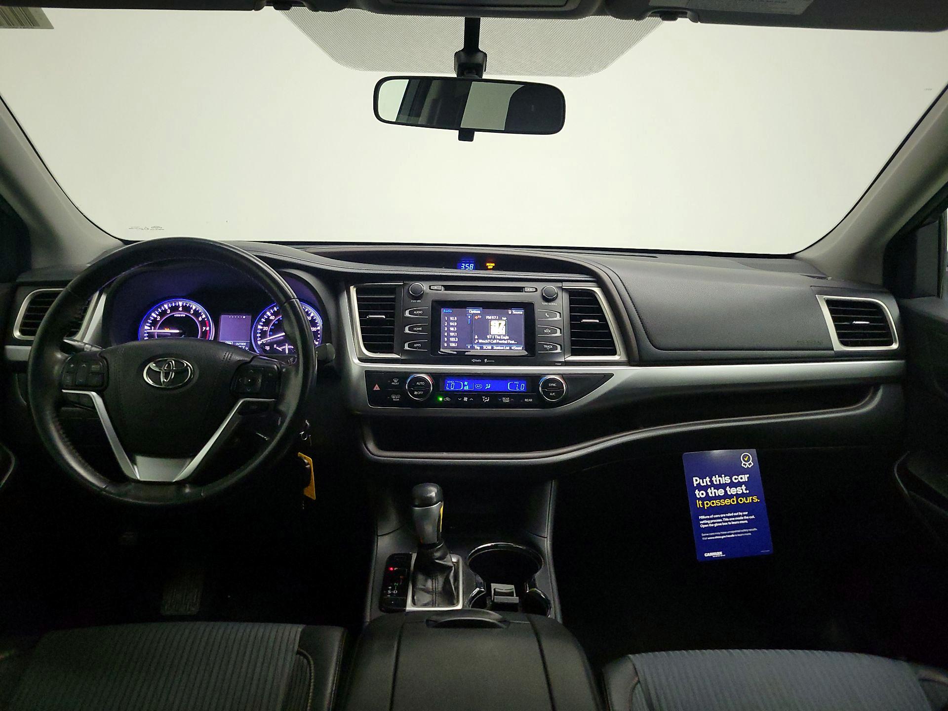 Thumbnail: 2015 Toyota Highlander - 9