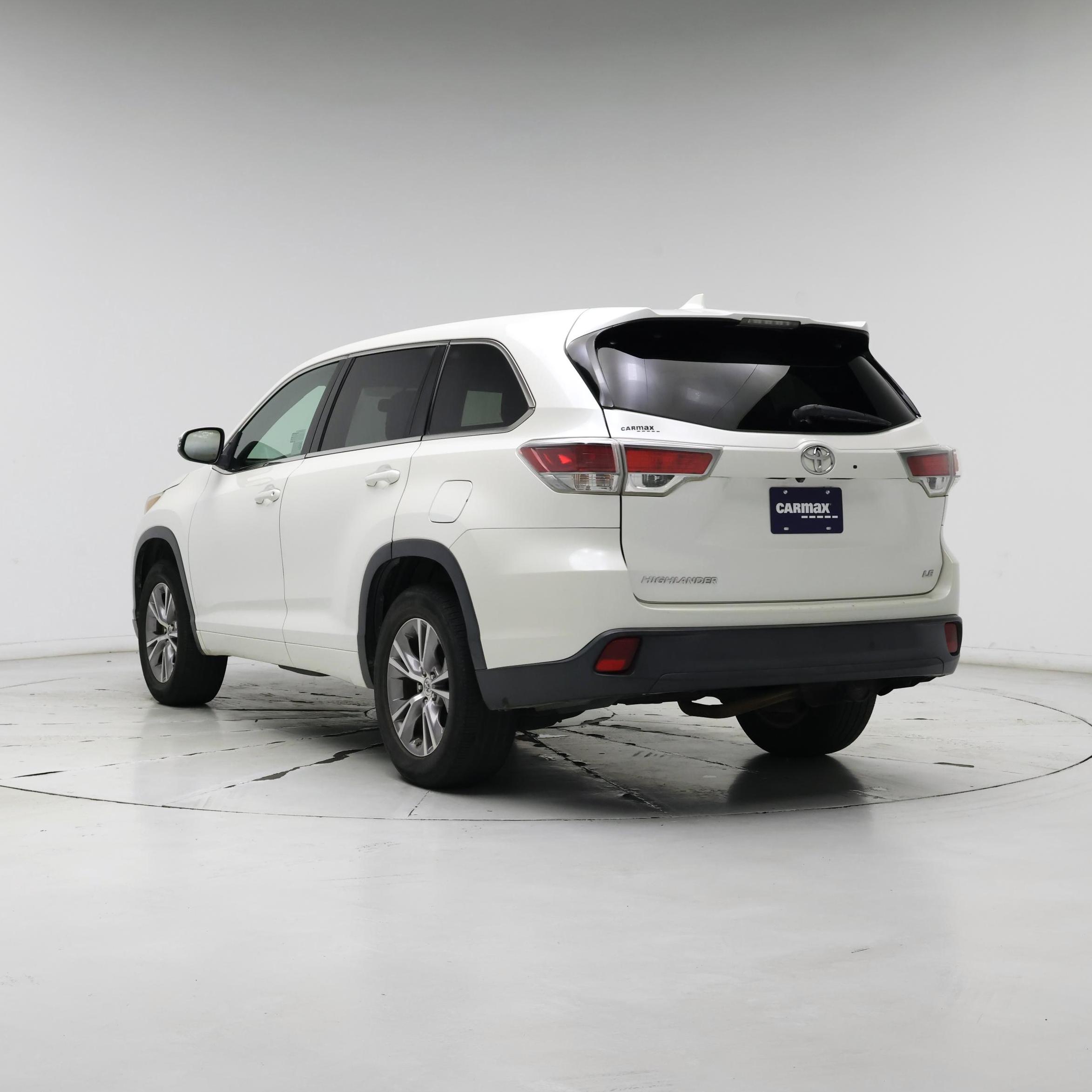 Thumbnail: 2015 Toyota Highlander - 2
