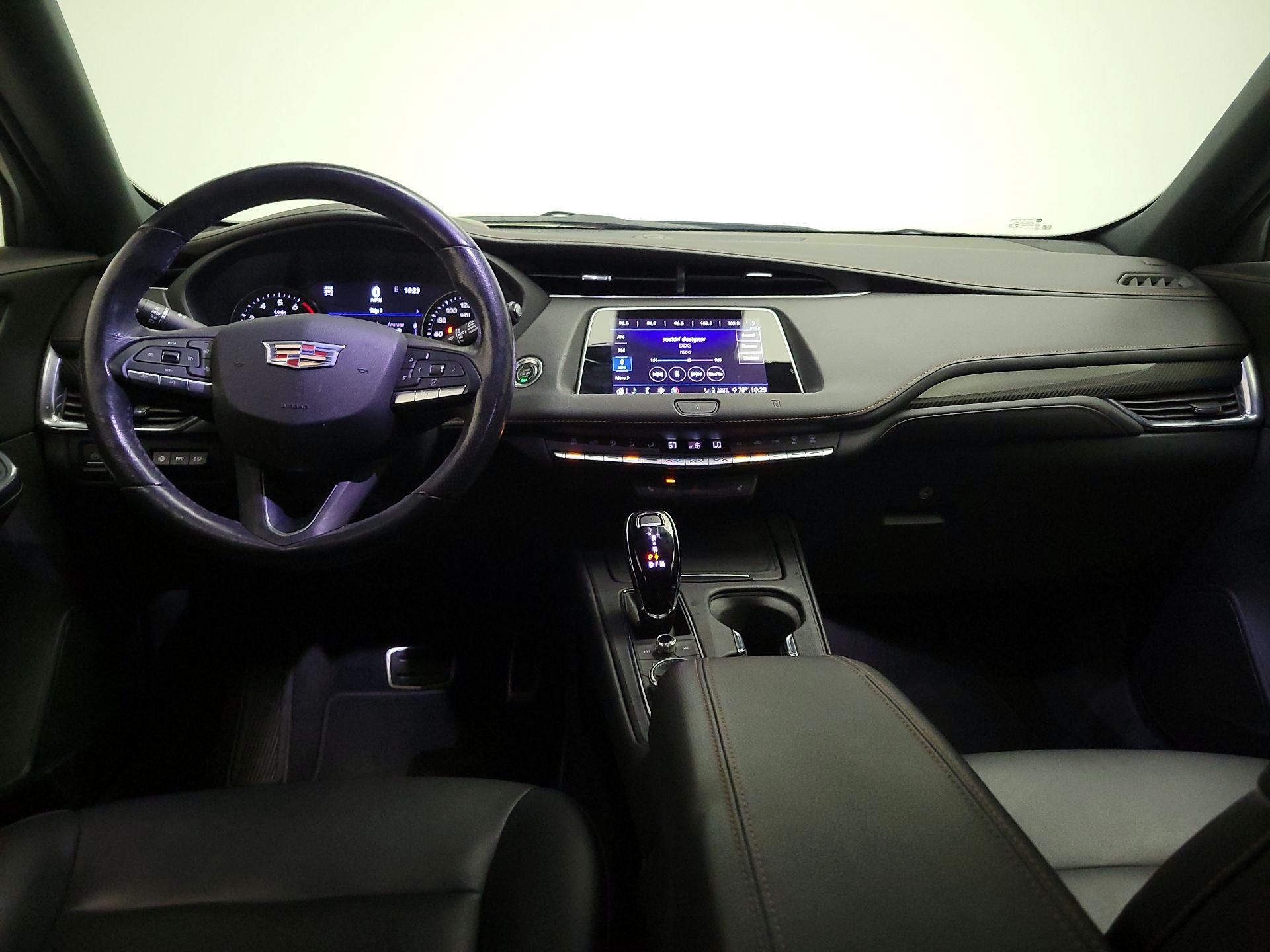 Thumbnail: 2020 Cadillac XT4 - 9