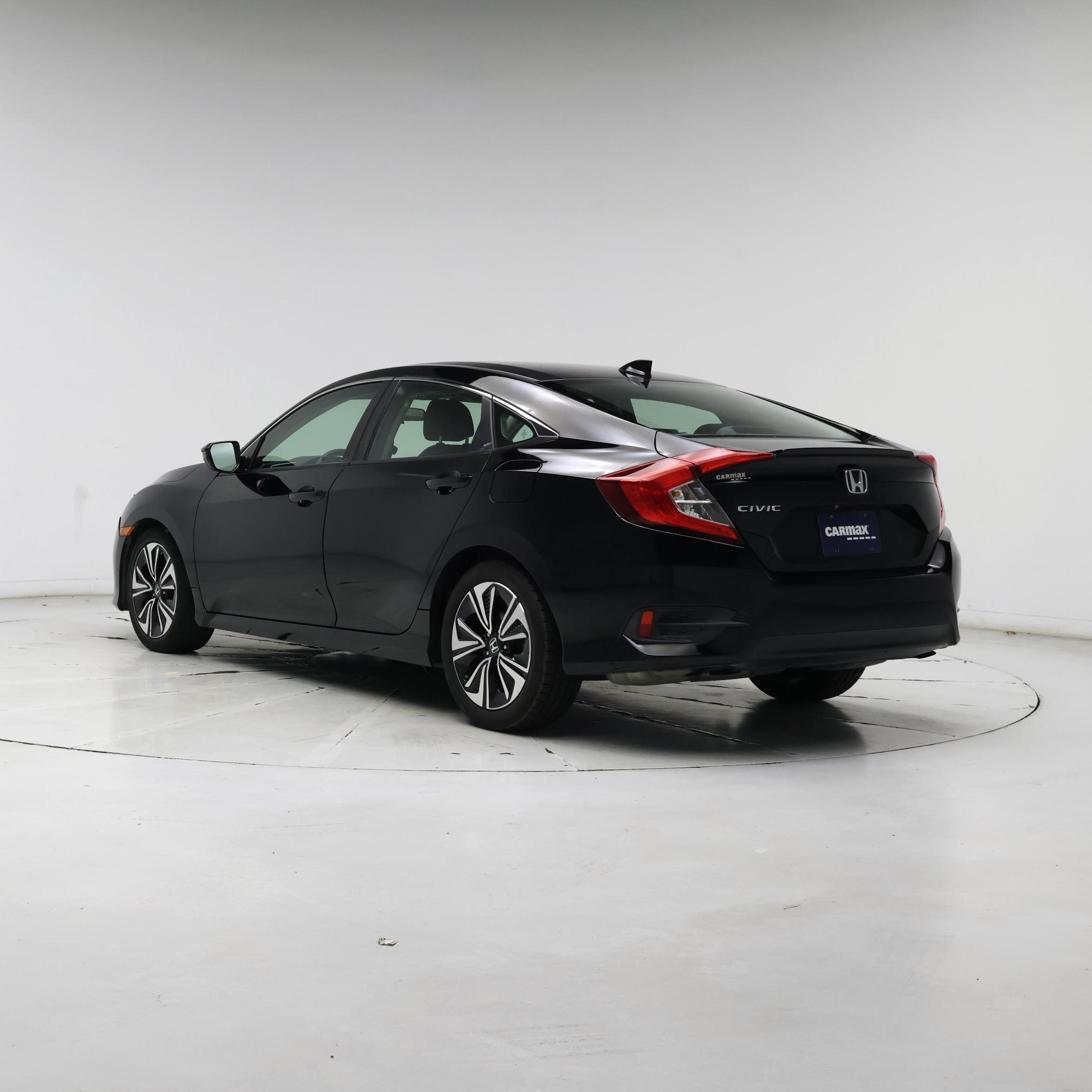 Thumbnail: 2017 Honda Civic - 2