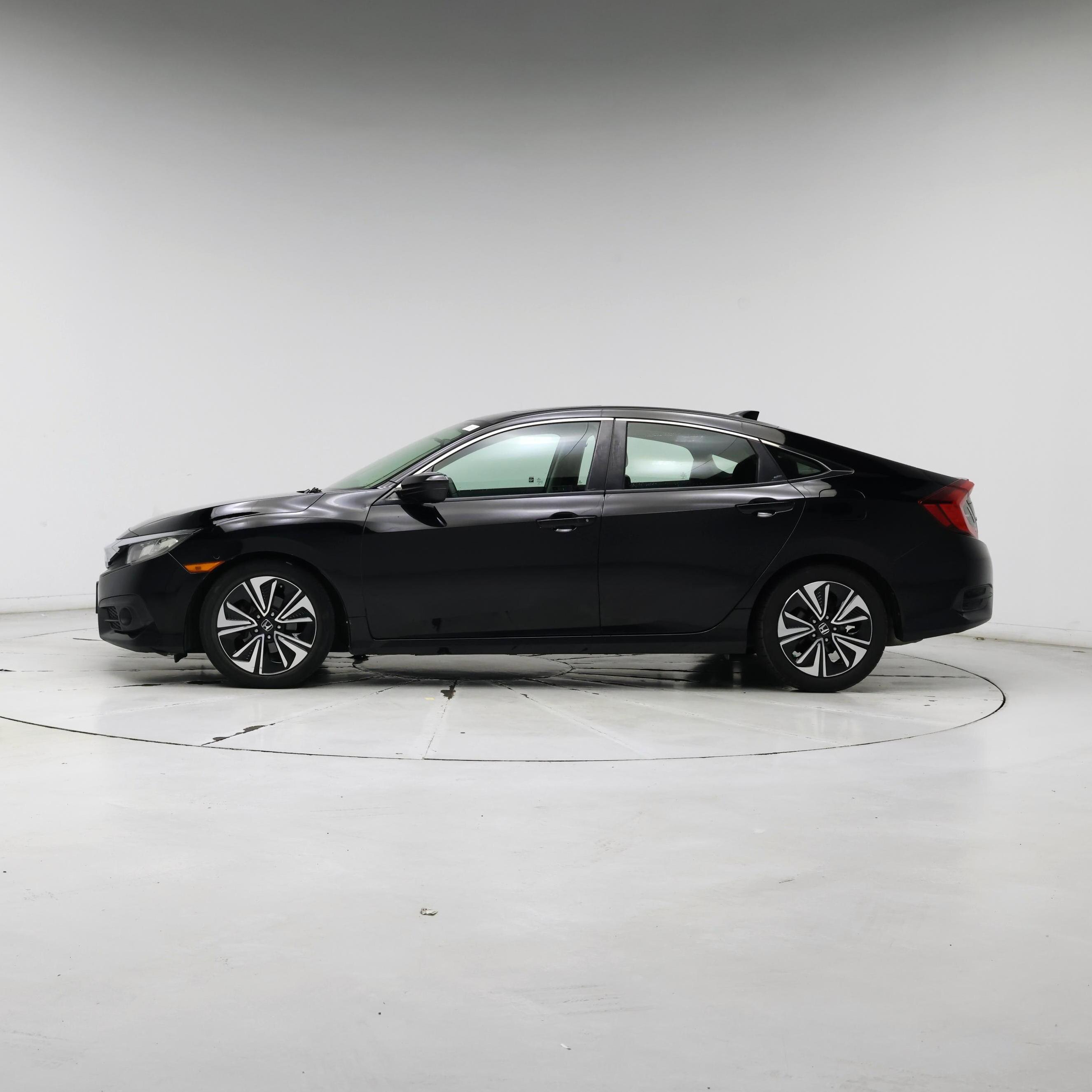 Thumbnail: 2017 Honda Civic - 3